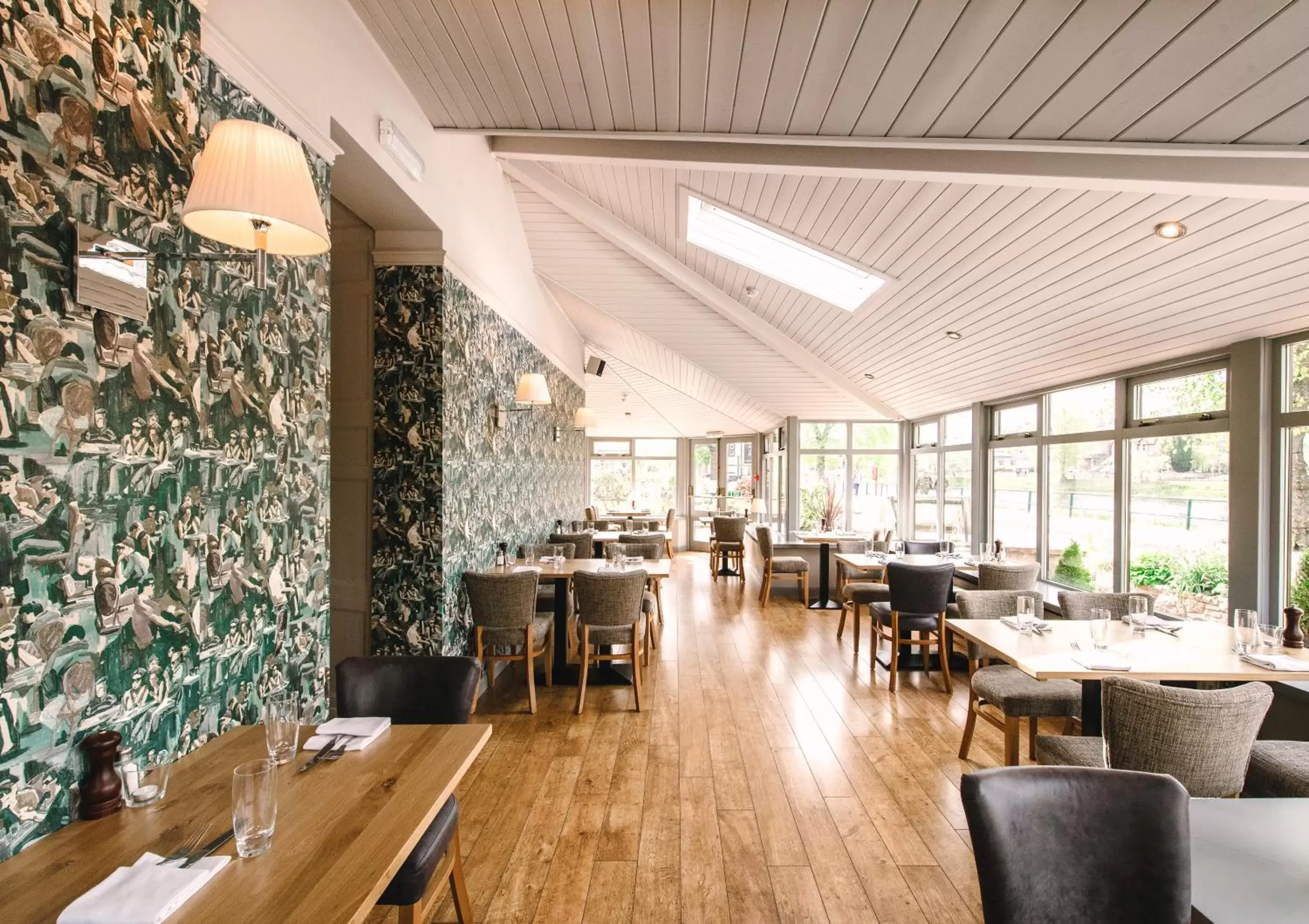 Restaurant/Places to Eat in Glen Mhor Hotel