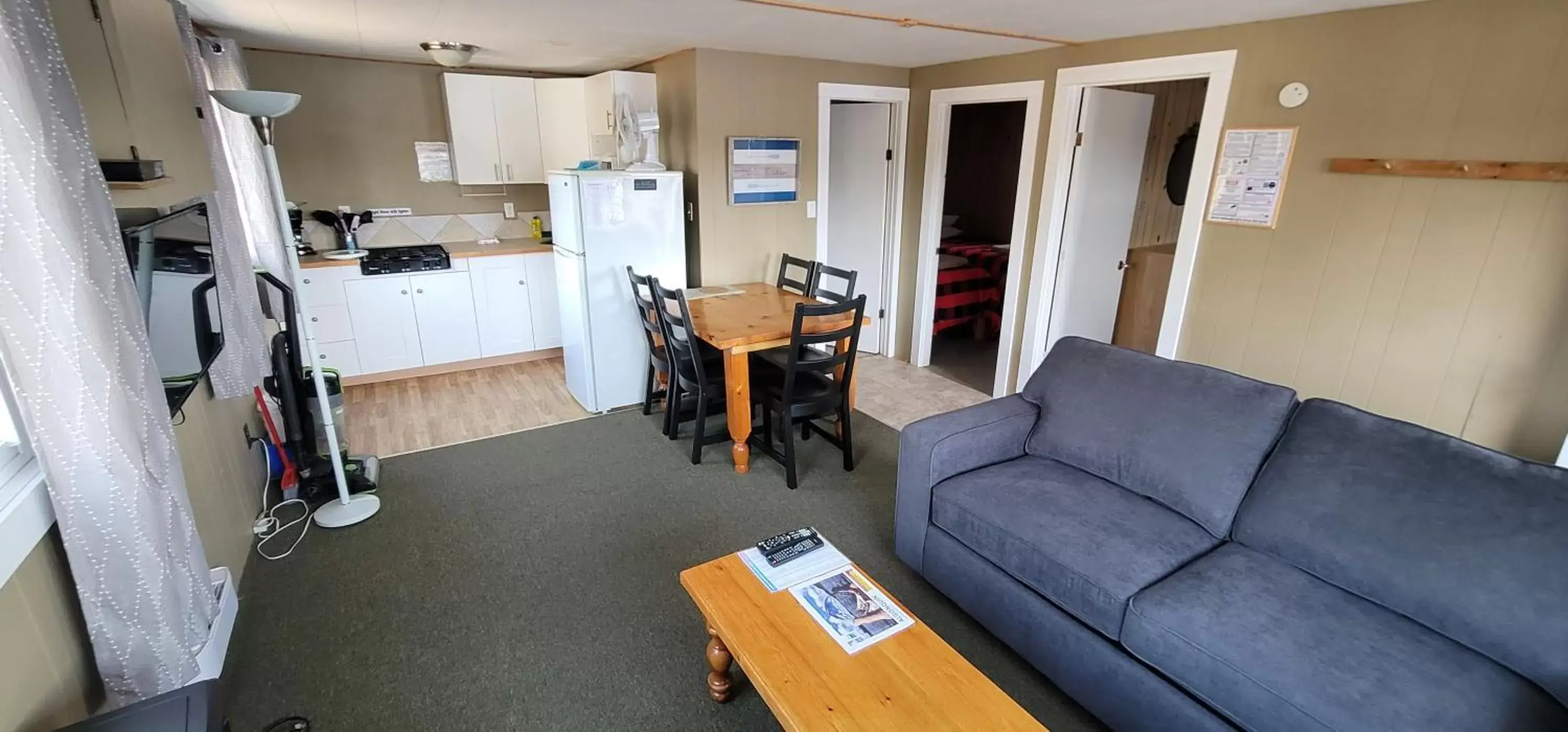 Seating Area in Parkway Cottage Resort and Trading Post