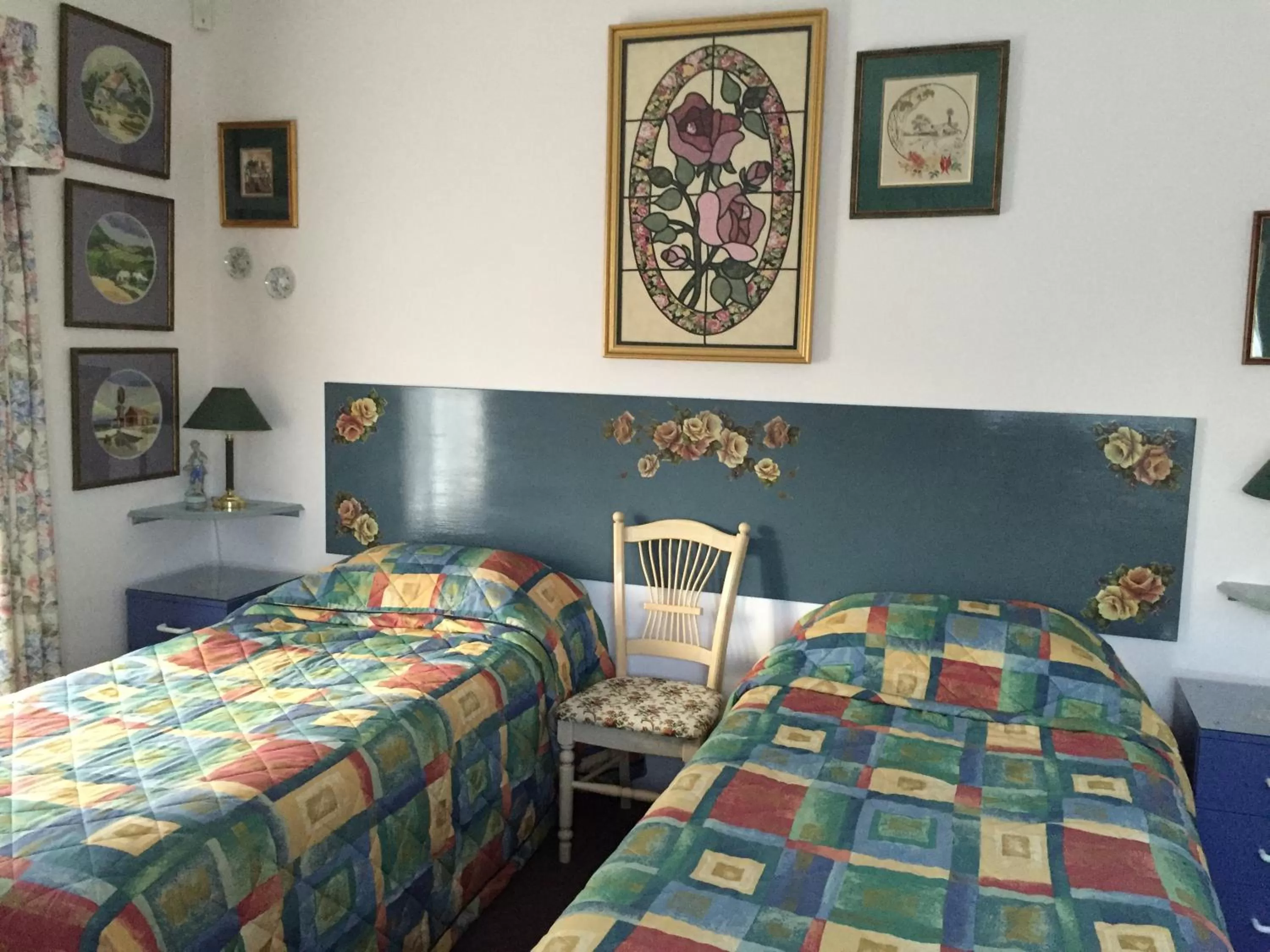 Shower, Bed in Aarn House B&B Airport Accommodation