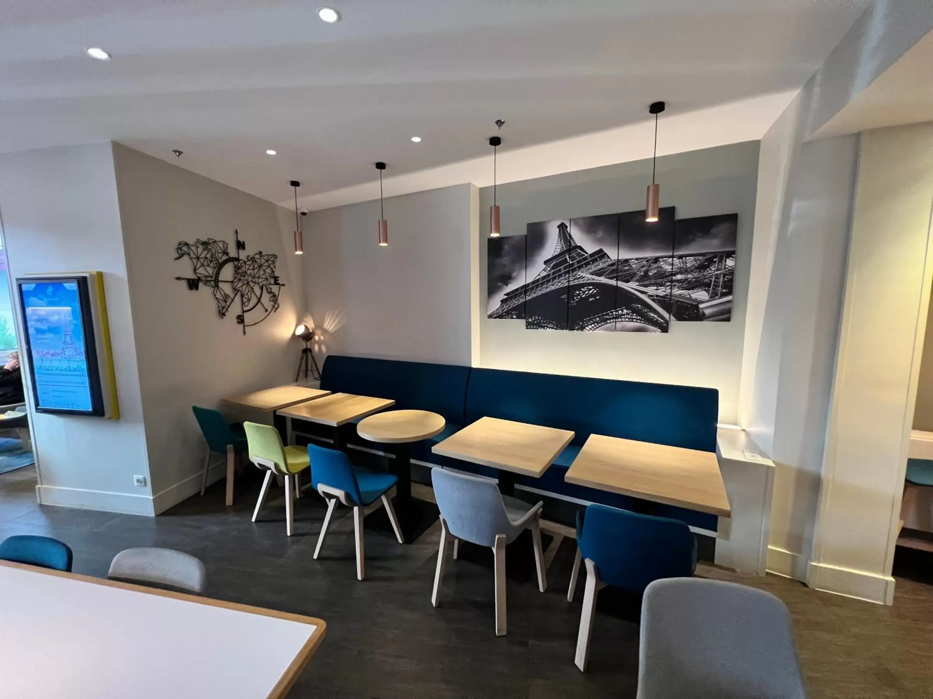 Breakfast, Restaurant/Places to Eat in Holiday Inn Paris-Auteuil, an IHG Hotel