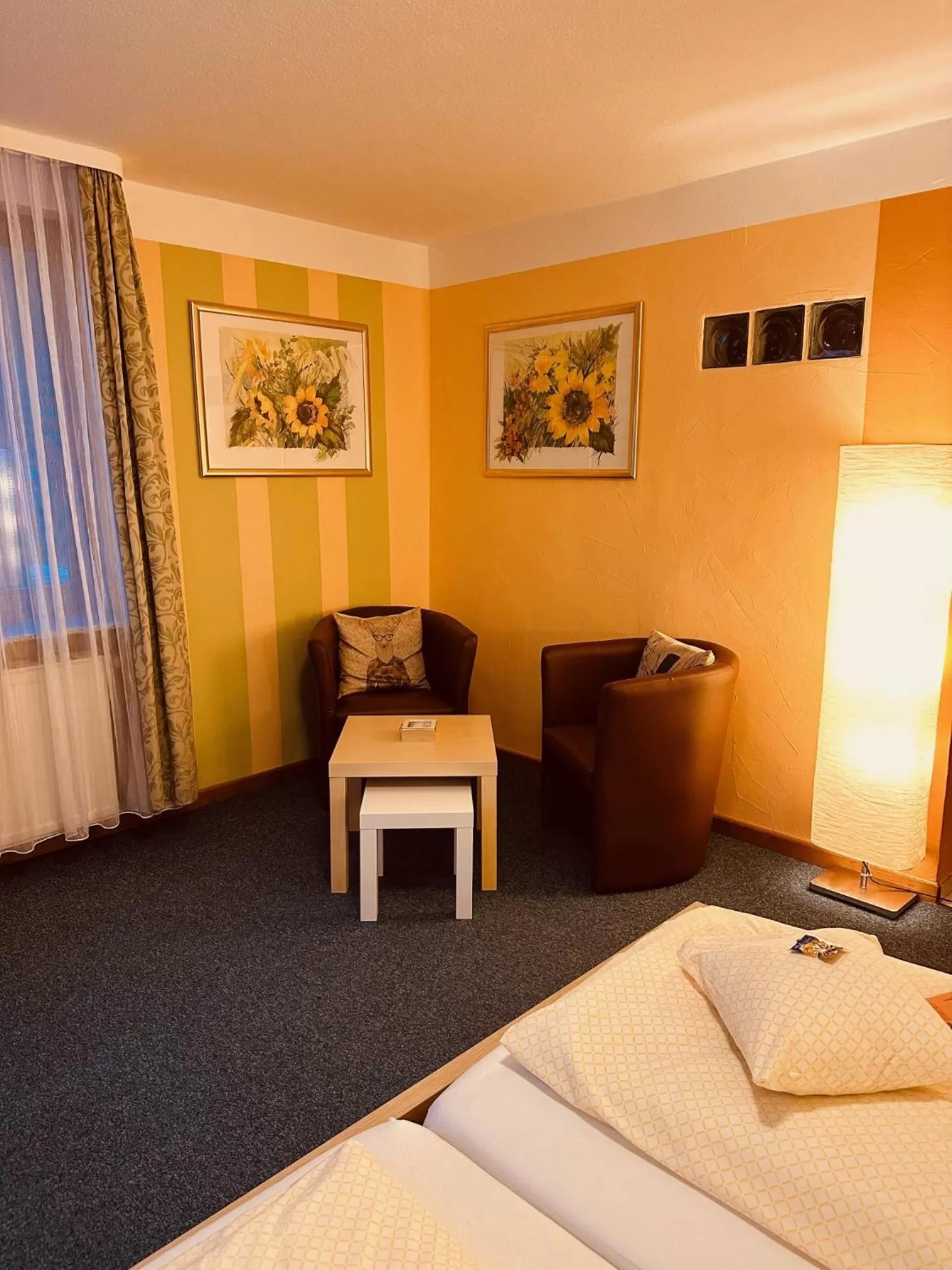 Bed in Hotel Cafe Restaurant Loreleyblick