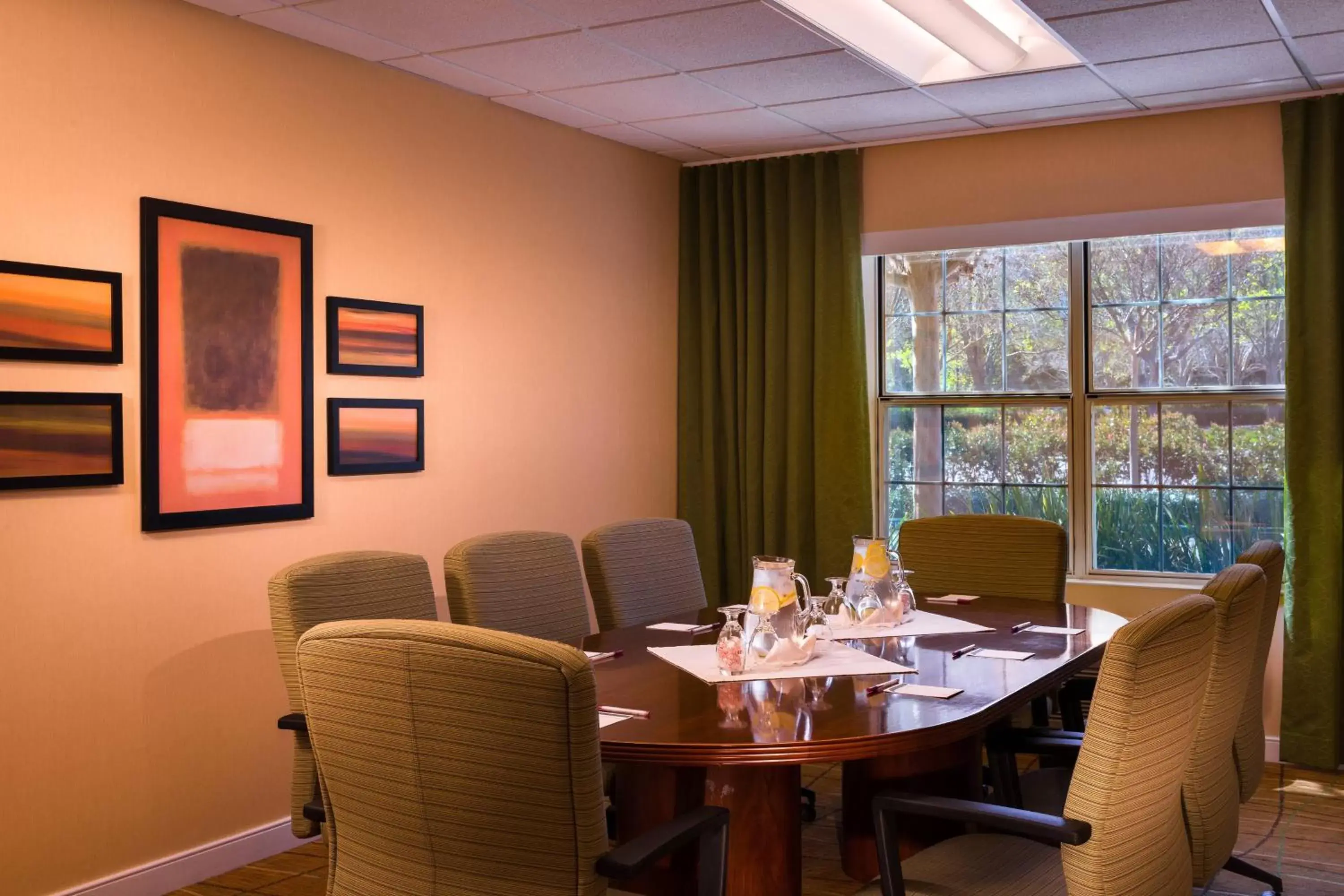 Meeting/conference room, Restaurant/Places to Eat in Residence Inn Pleasanton