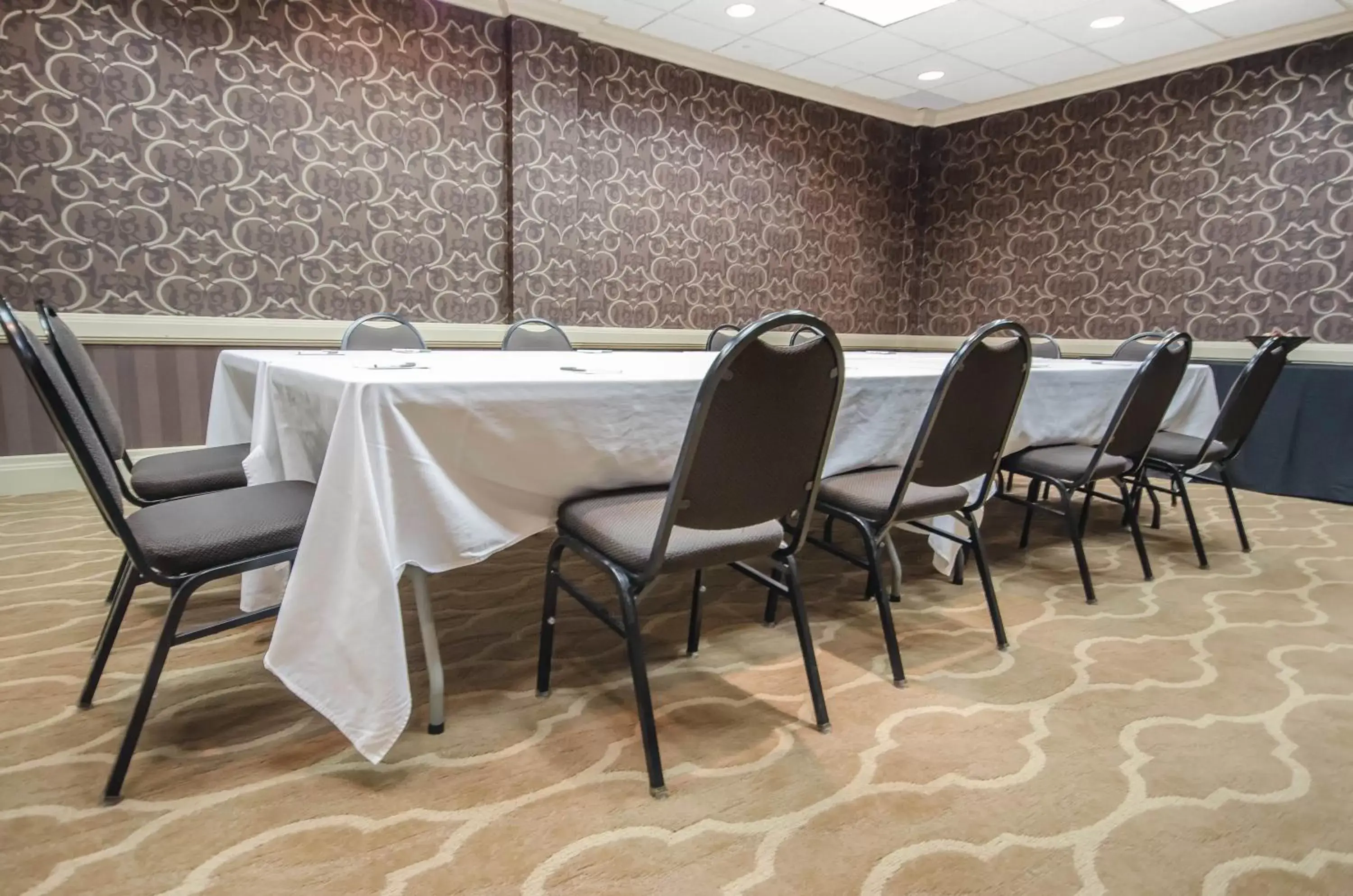 Meeting/conference room in Radisson Hotel Louisville North