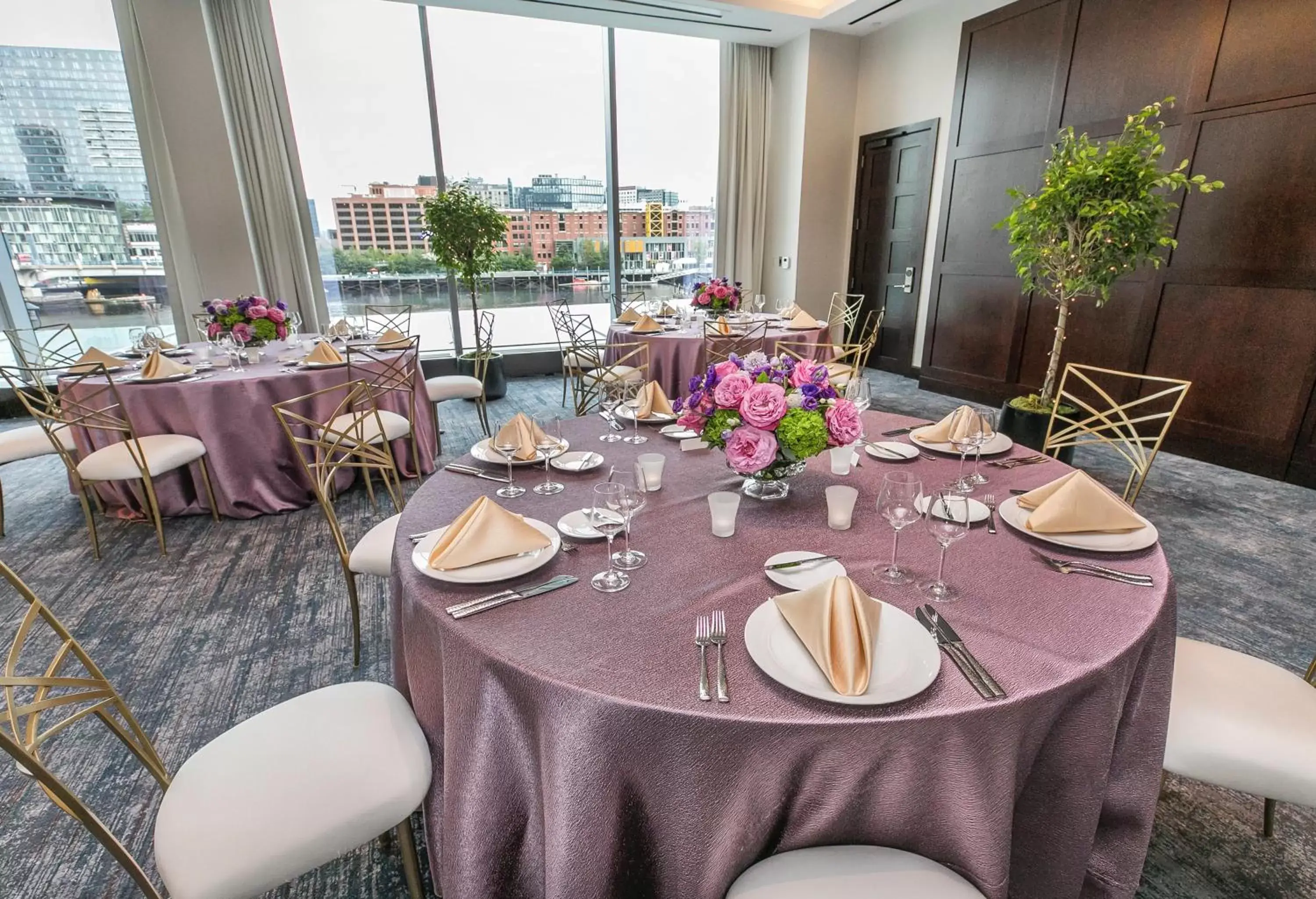Banquet/Function facilities, Restaurant/Places to Eat in InterContinental Boston, an IHG Hotel