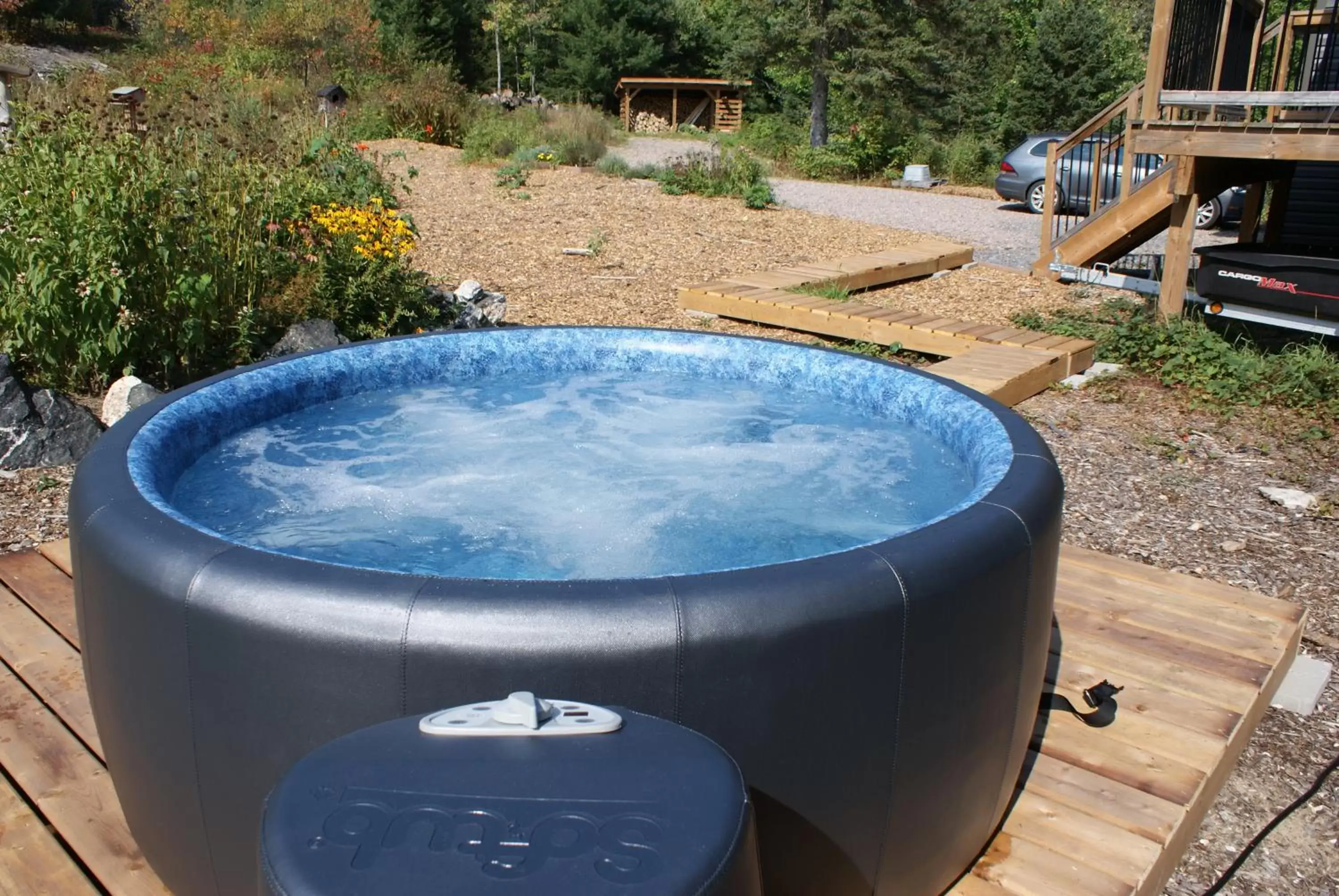 Swimming Pool in Top of Algonquin Bed and Breakfast