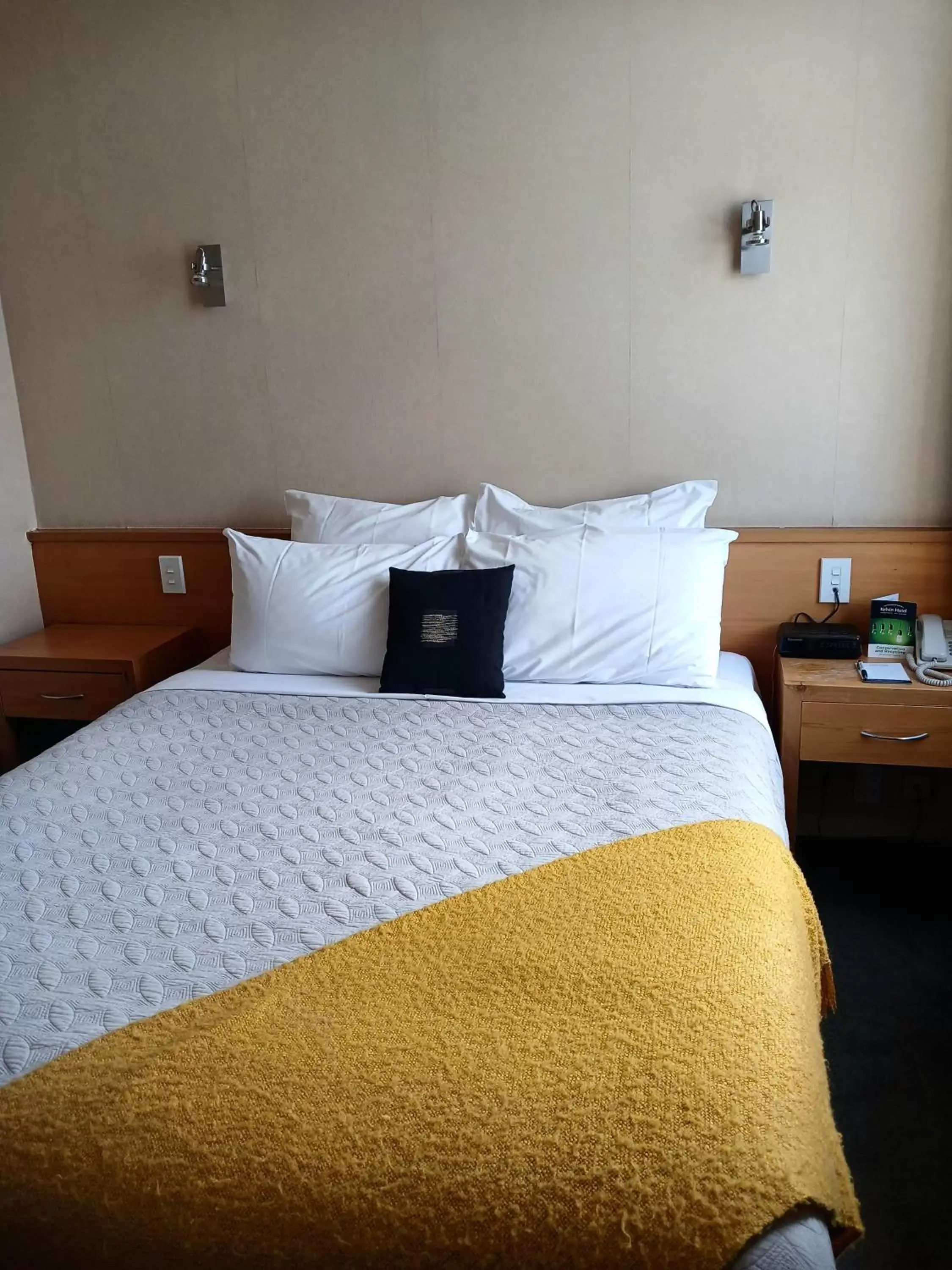 Bed in Kelvin Hotel