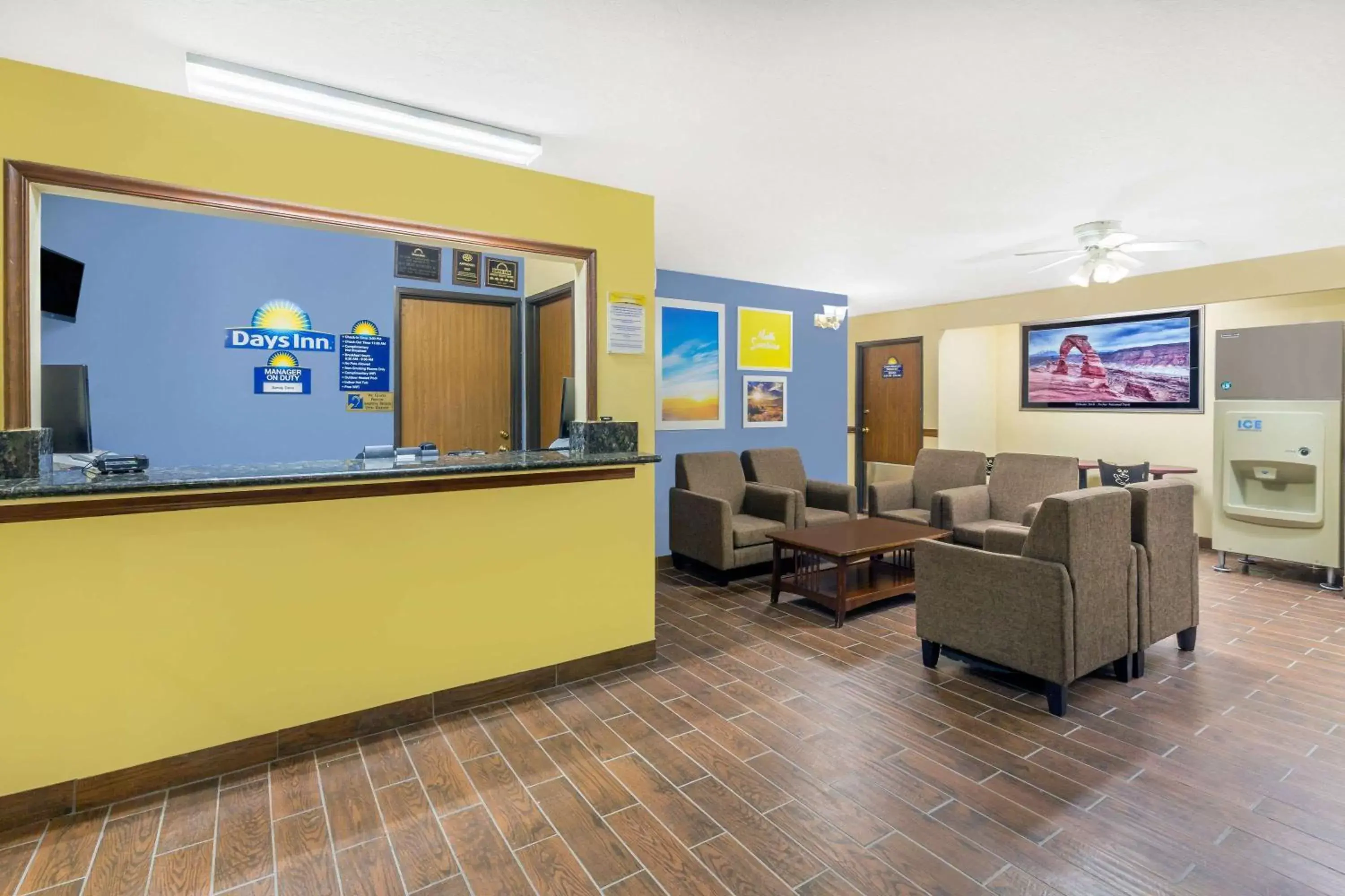 Lobby or reception in Days Inn by Wyndham Moab Lobby or reception in Days Inn by Wyndham Moab