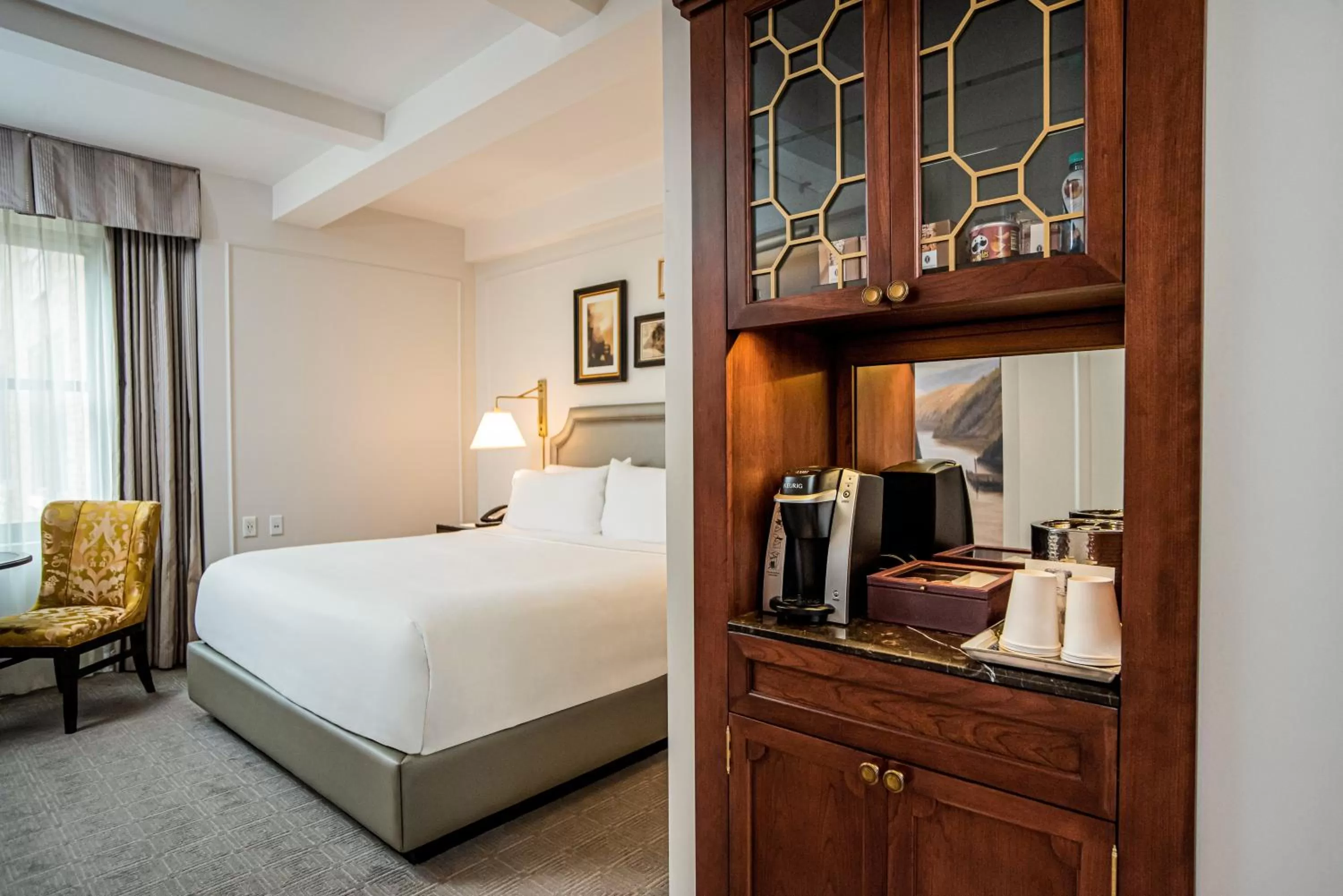 Photo of the whole room, Bed in InterContinental New York Barclay Hotel by IHG