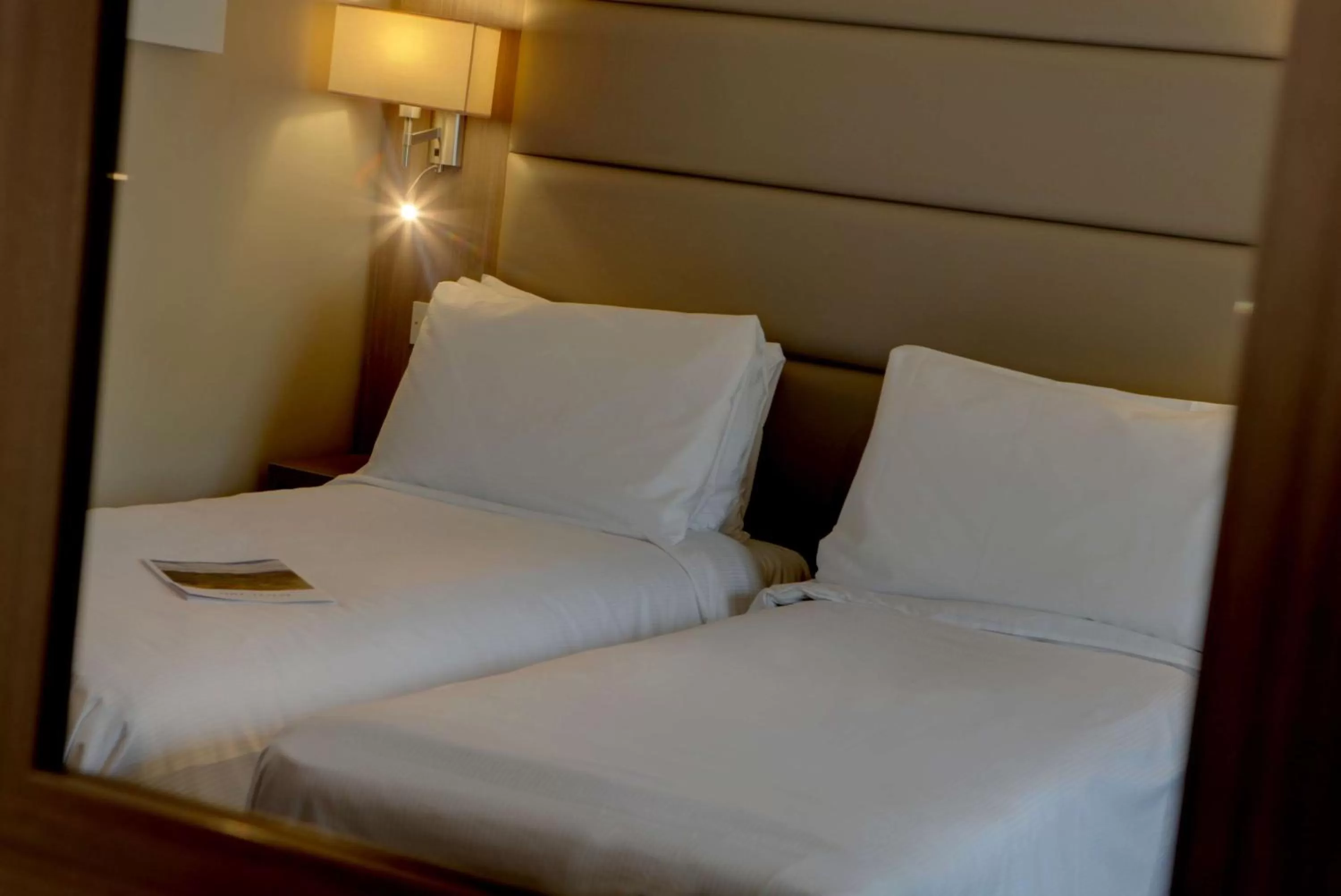 Bedroom, Bed in Best Western Pontypool Metro Hotel