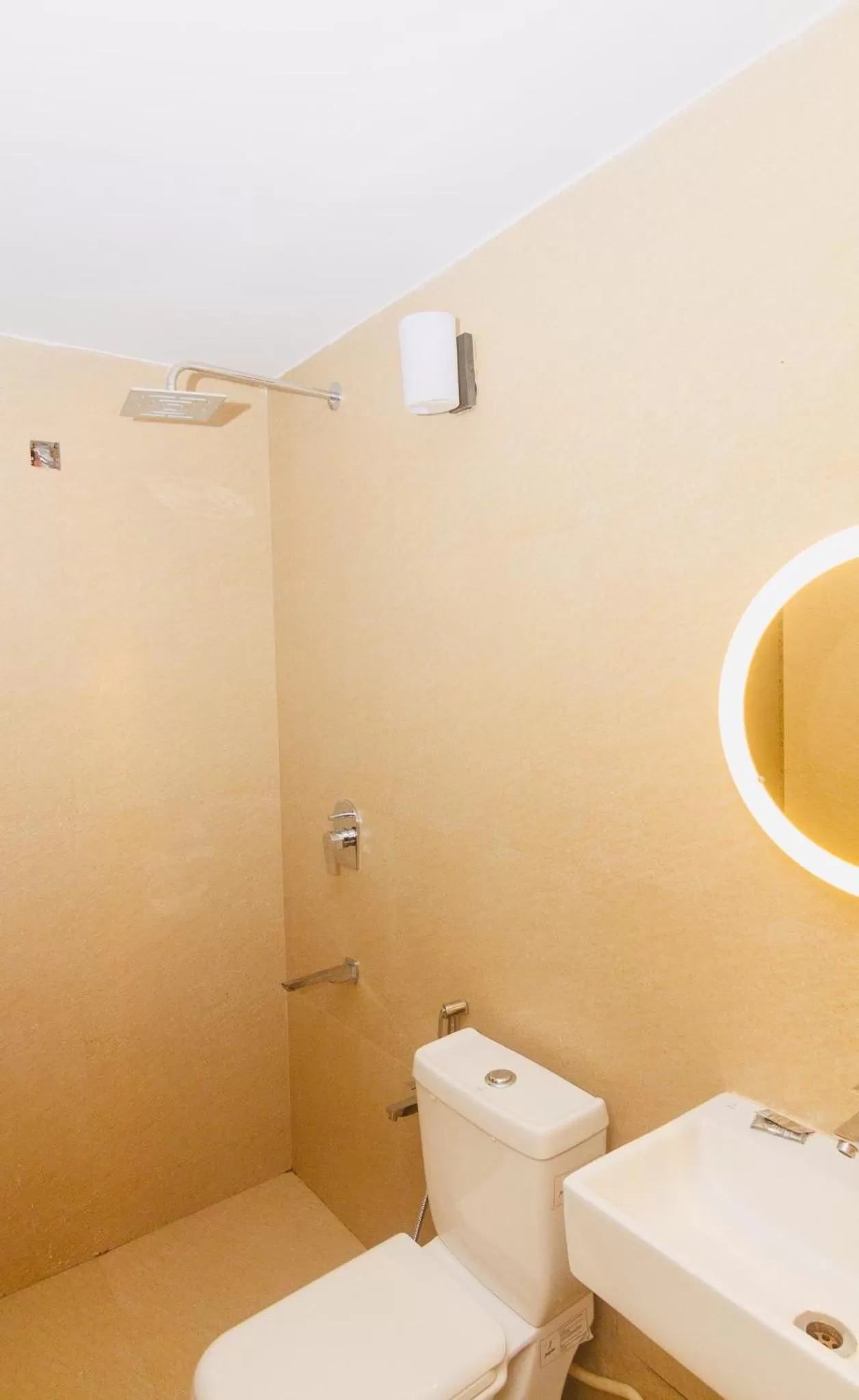 Bathroom in HALF Hotel, Calangute