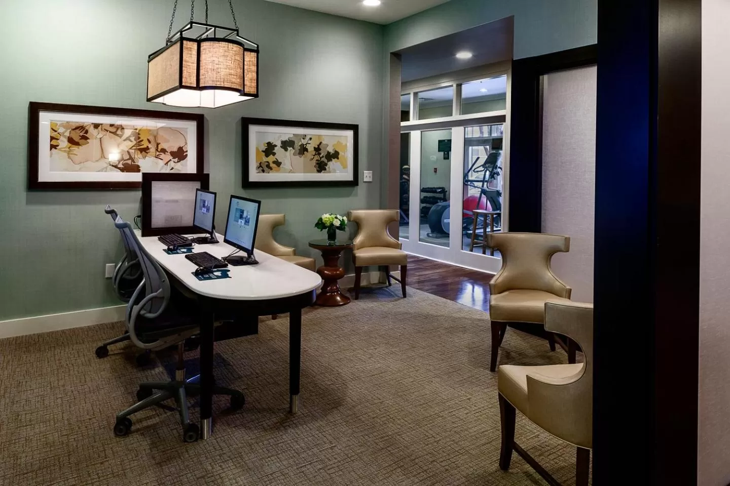 Fitness centre/facilities in Poplar Inn and Suites