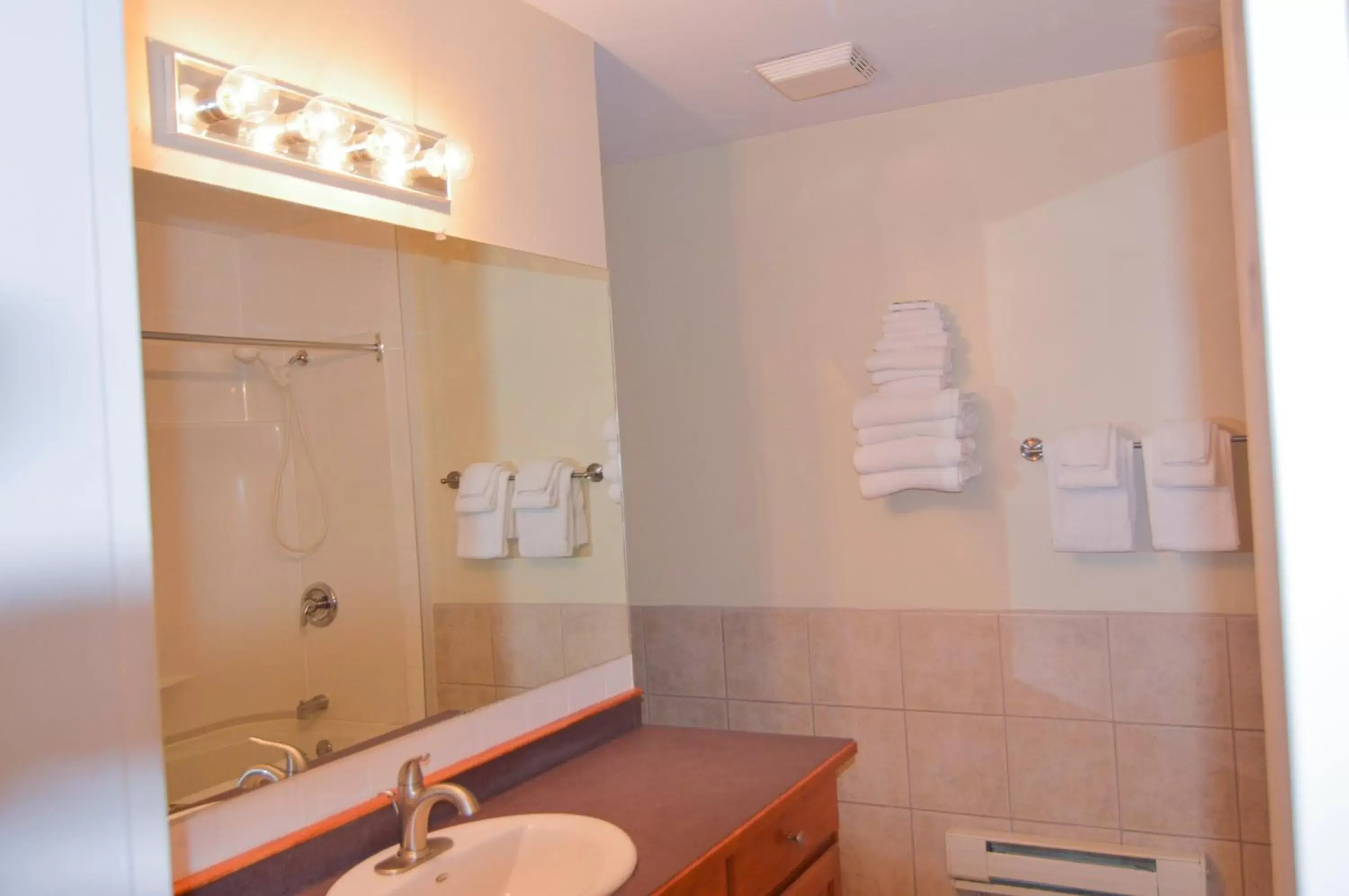 Bathroom in Shoreline Resort Condominiums