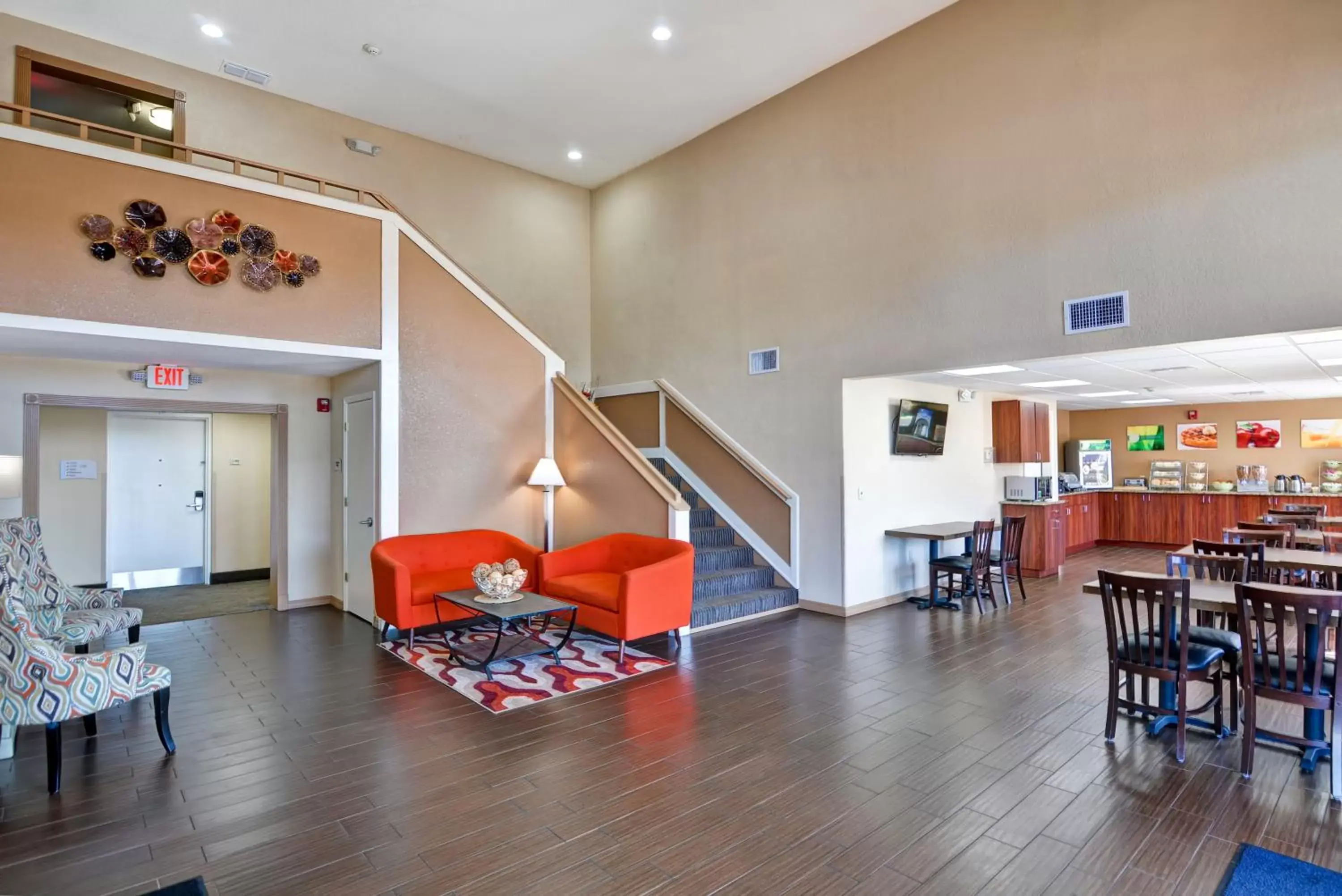 Lobby or reception, Restaurant/Places to Eat in Quality Inn & Suites Heritage Park