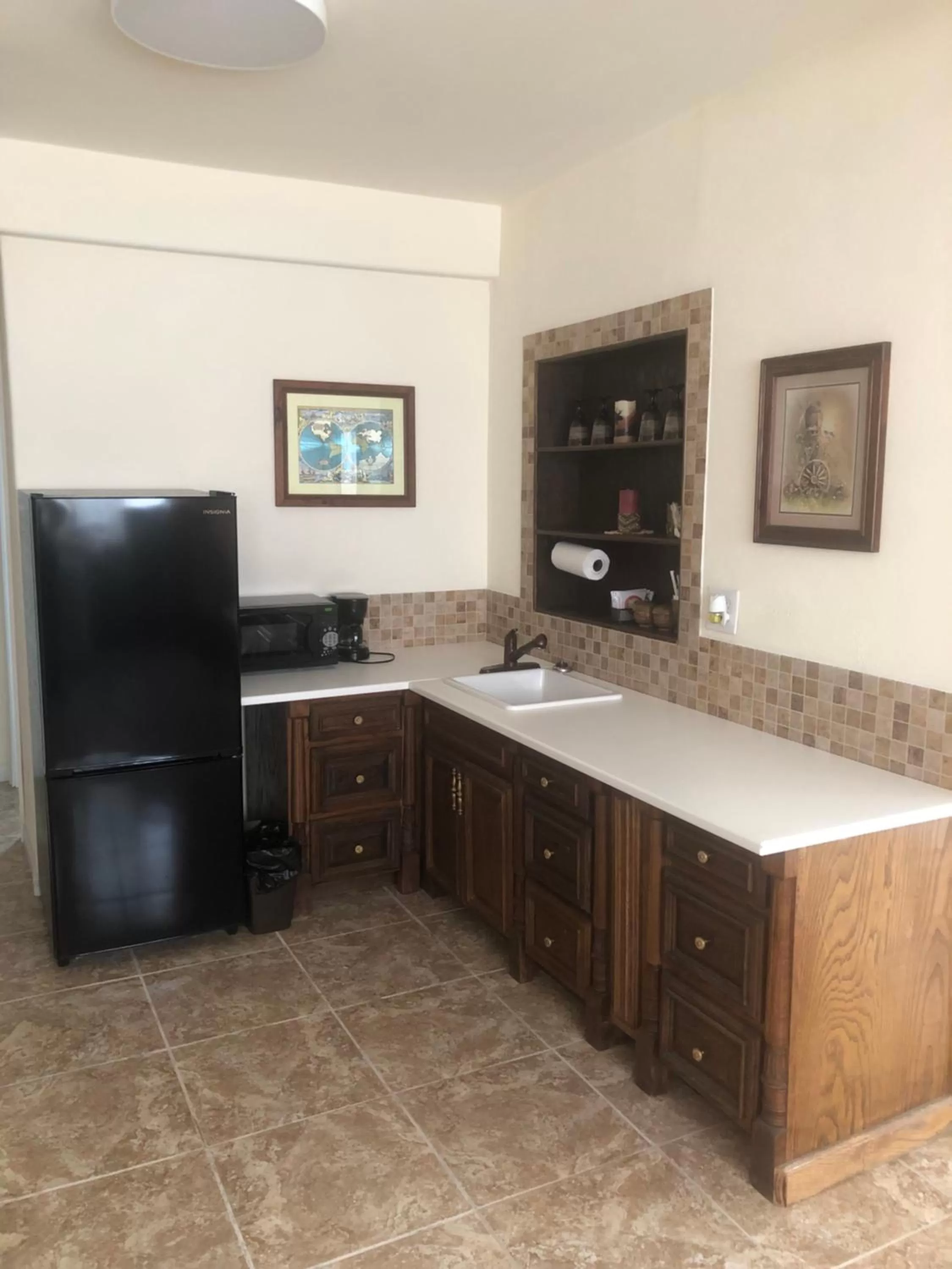 Kitchen or kitchenette in Capri Beach Hotel