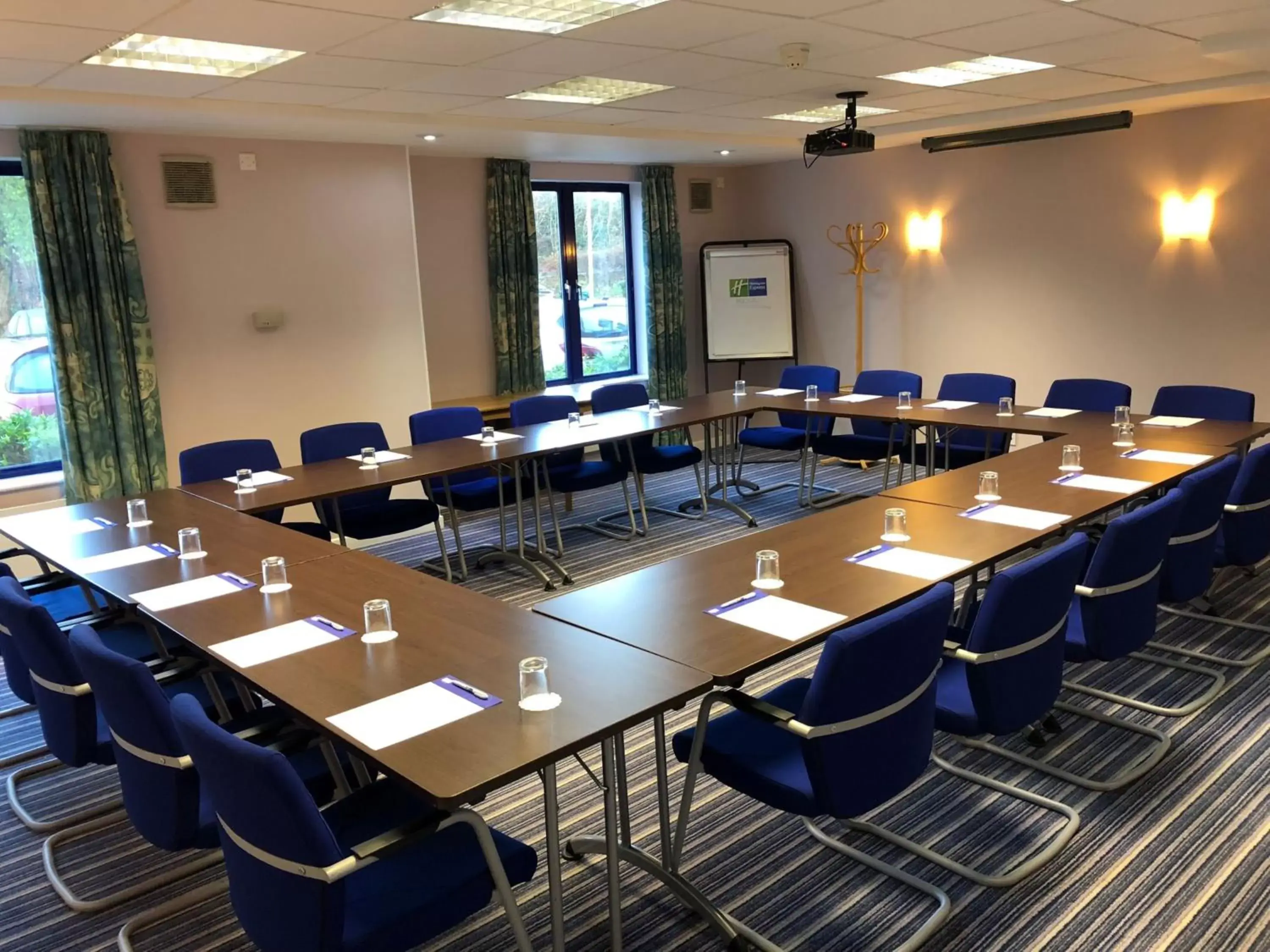 Meeting/conference room, Business Area/Conference Room in Holiday Inn Express Poole, an IHG Hotel