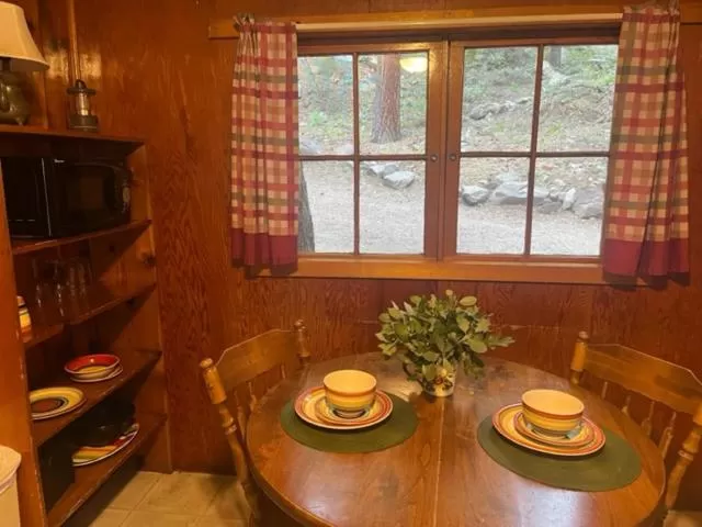 Dining Area in The Don Hoel Resort & Venue