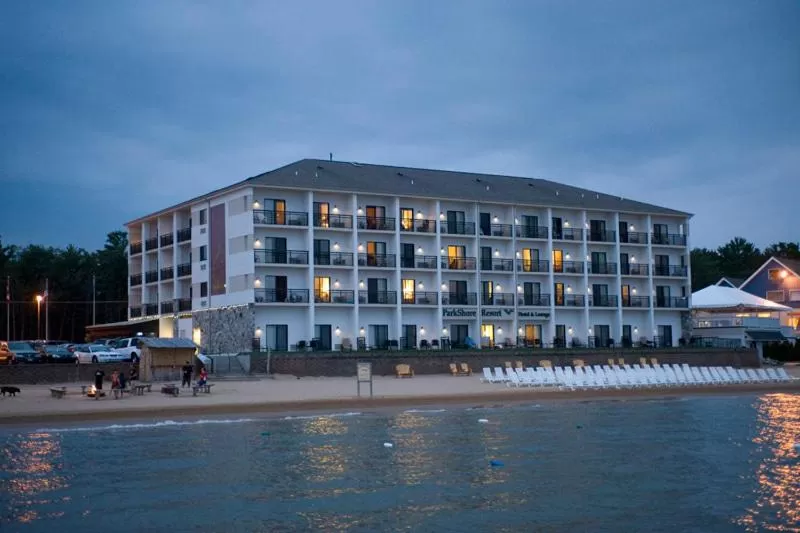 Facade/entrance in Parkshore Resort
