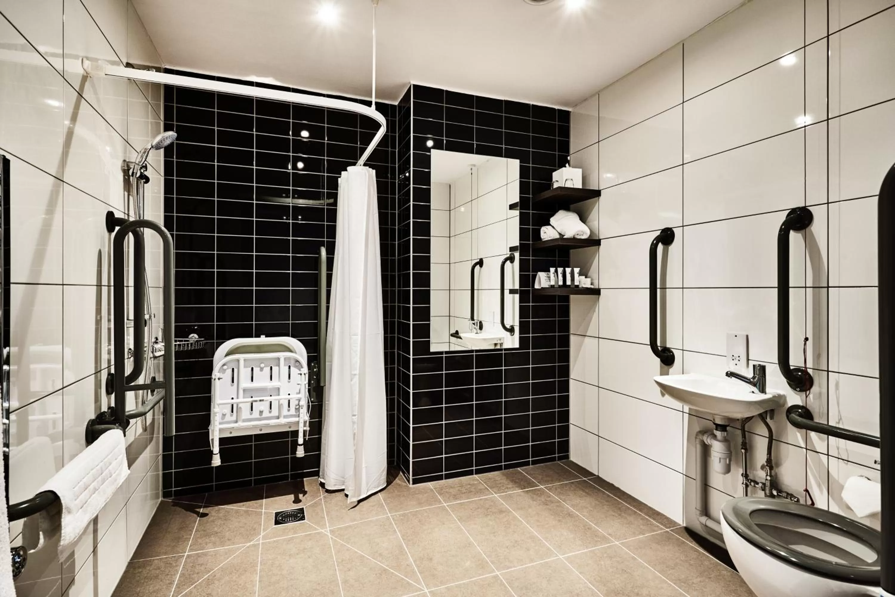 Facility for disabled guests in Citadines City Centre Liverpool