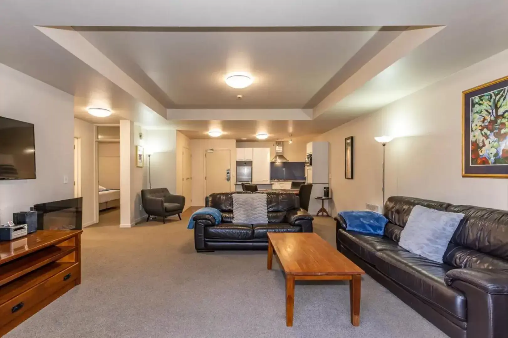 kitchen, Seating Area in The Glebe Apartments