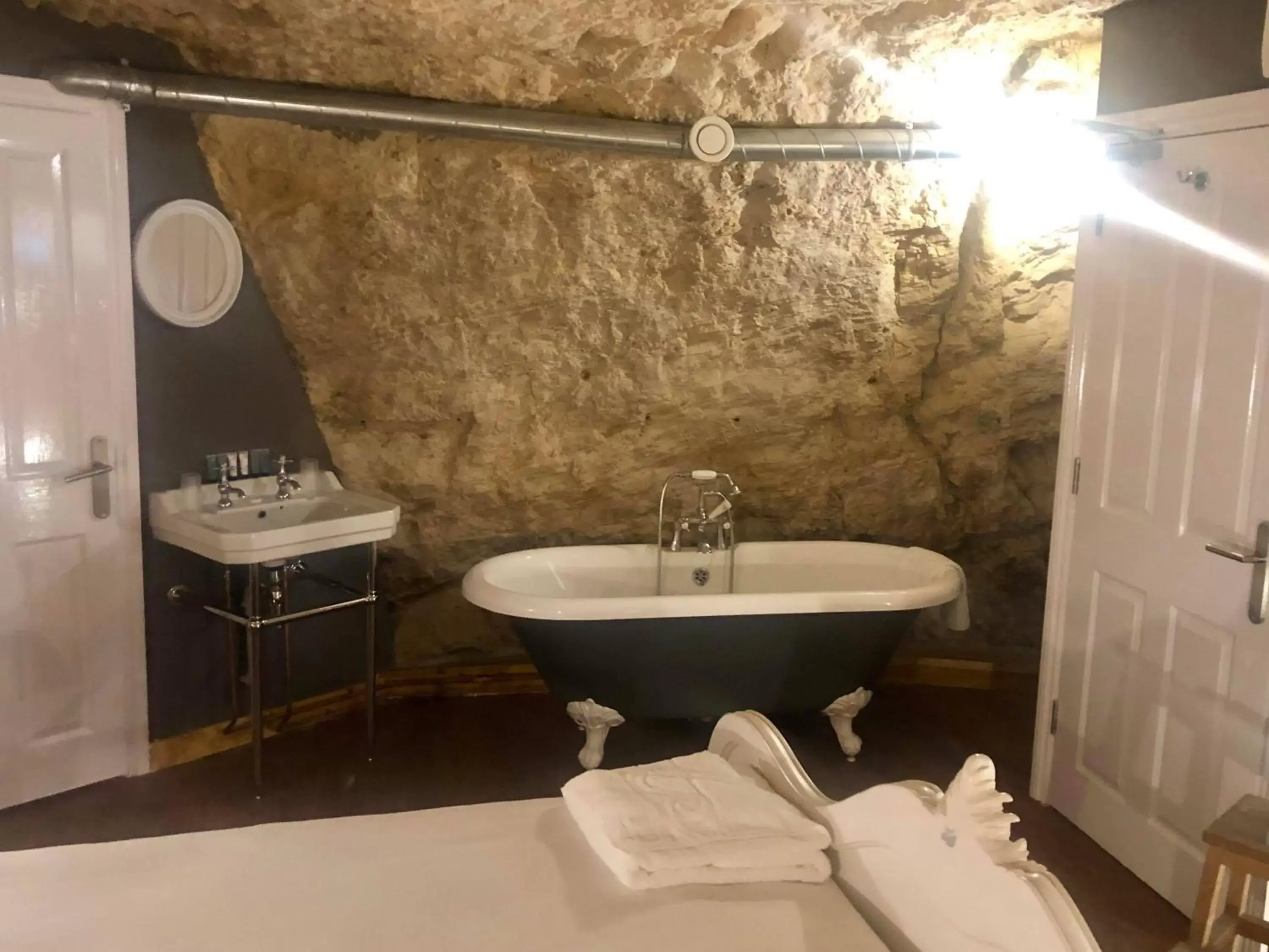 Bedroom, Bathroom in The Grotto