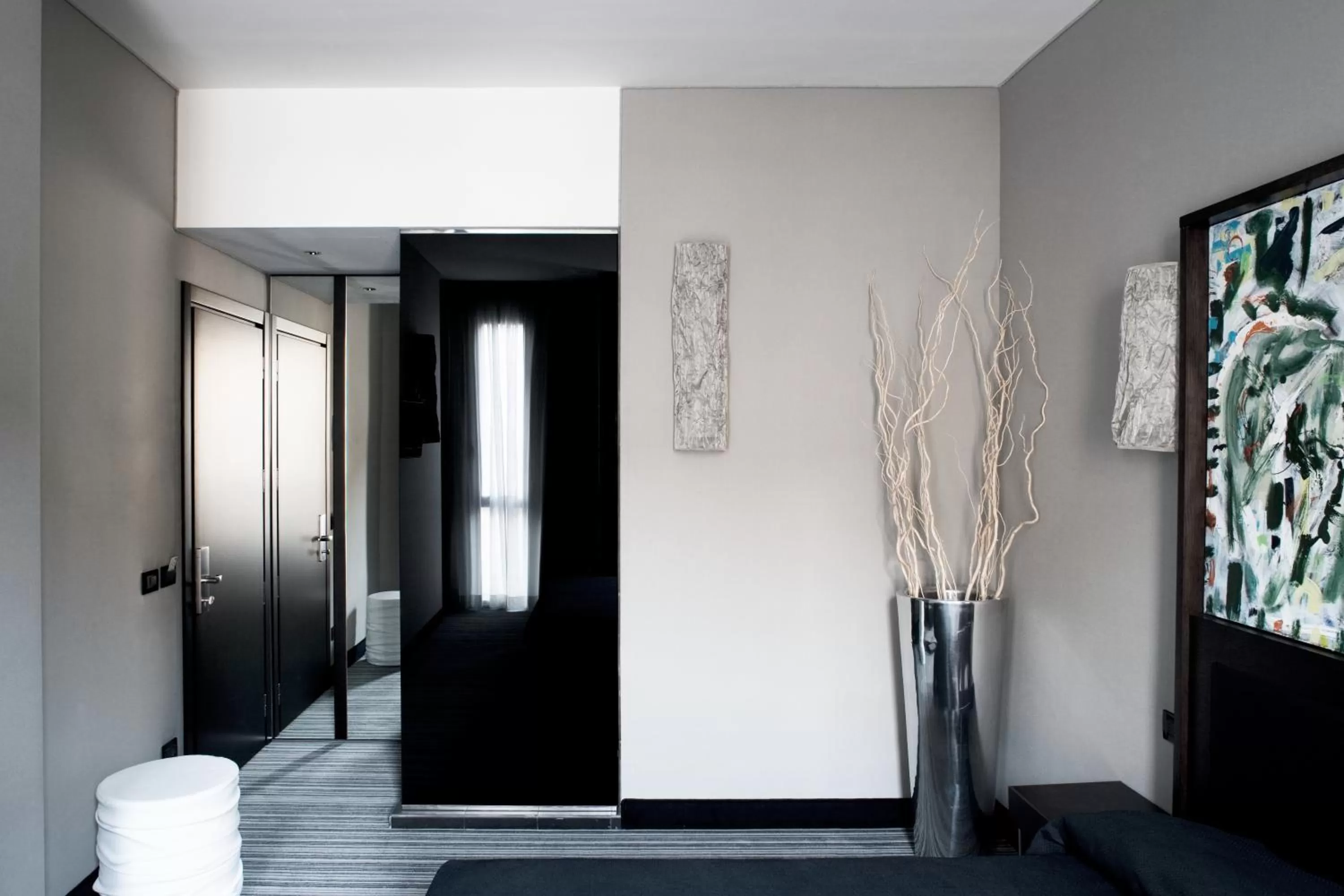 Photo of the whole room in Twentyone Hotel