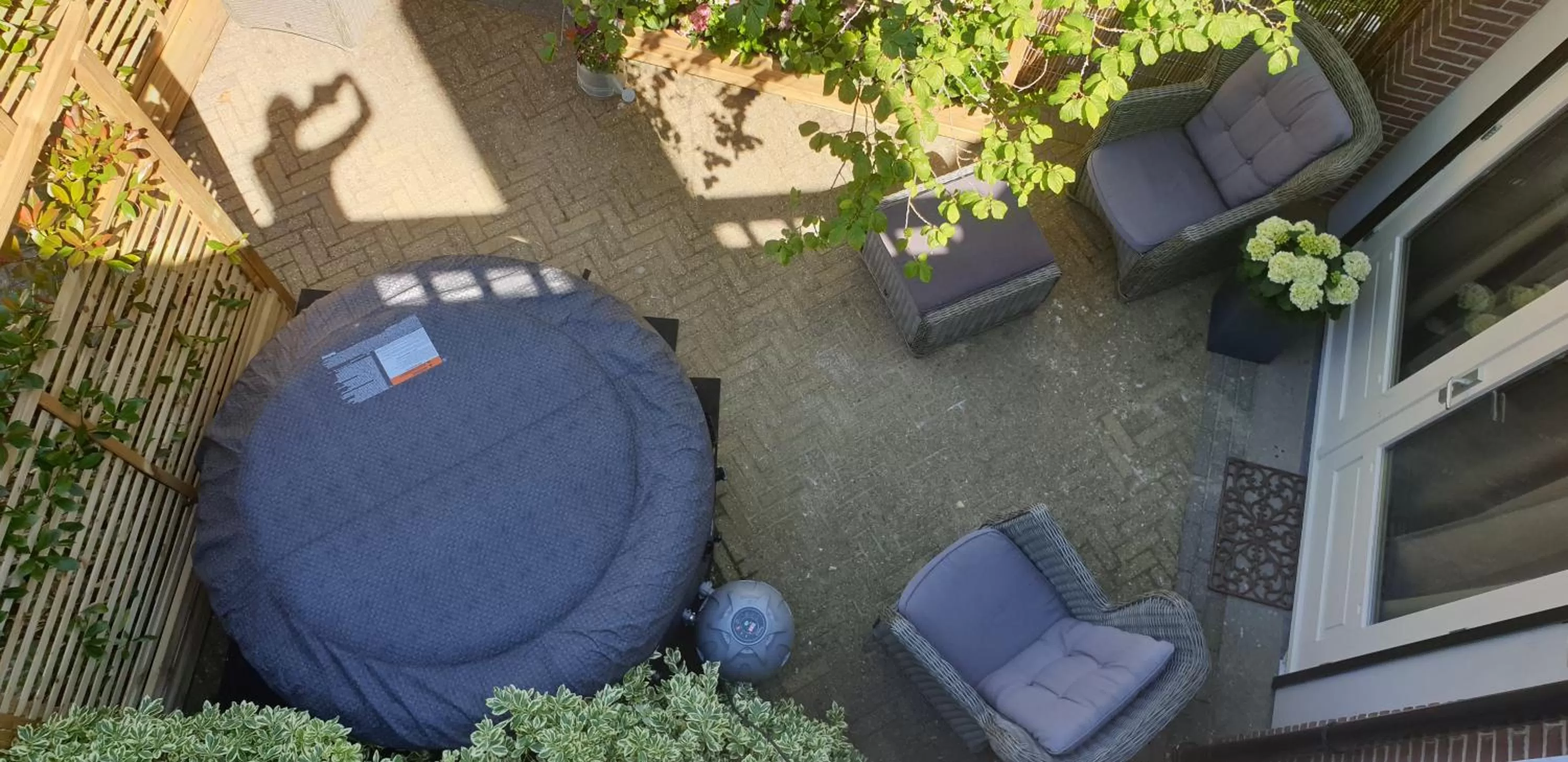 Patio in Guesthouse Het Gouden Eiland