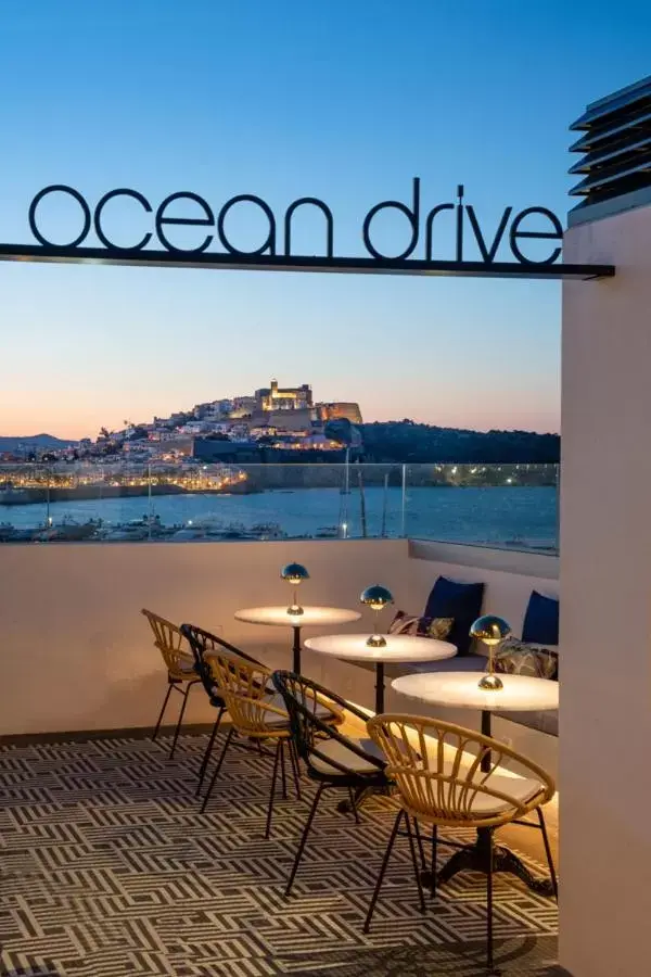 Restaurant/places to eat in Ocean Drive Ibiza