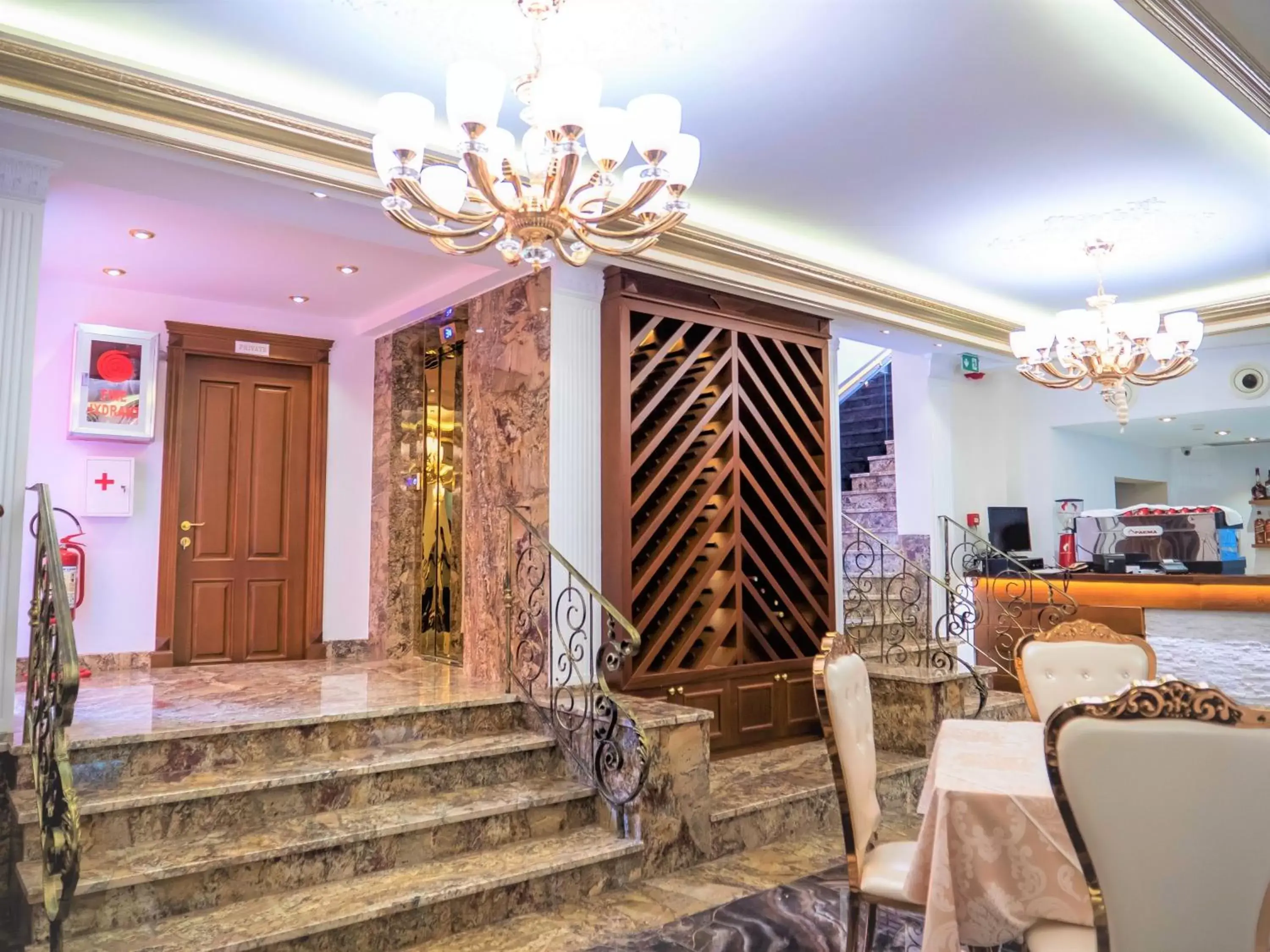 Restaurant/places to eat in Hotel Boka Restaurant/places to eat in Hotel Boka