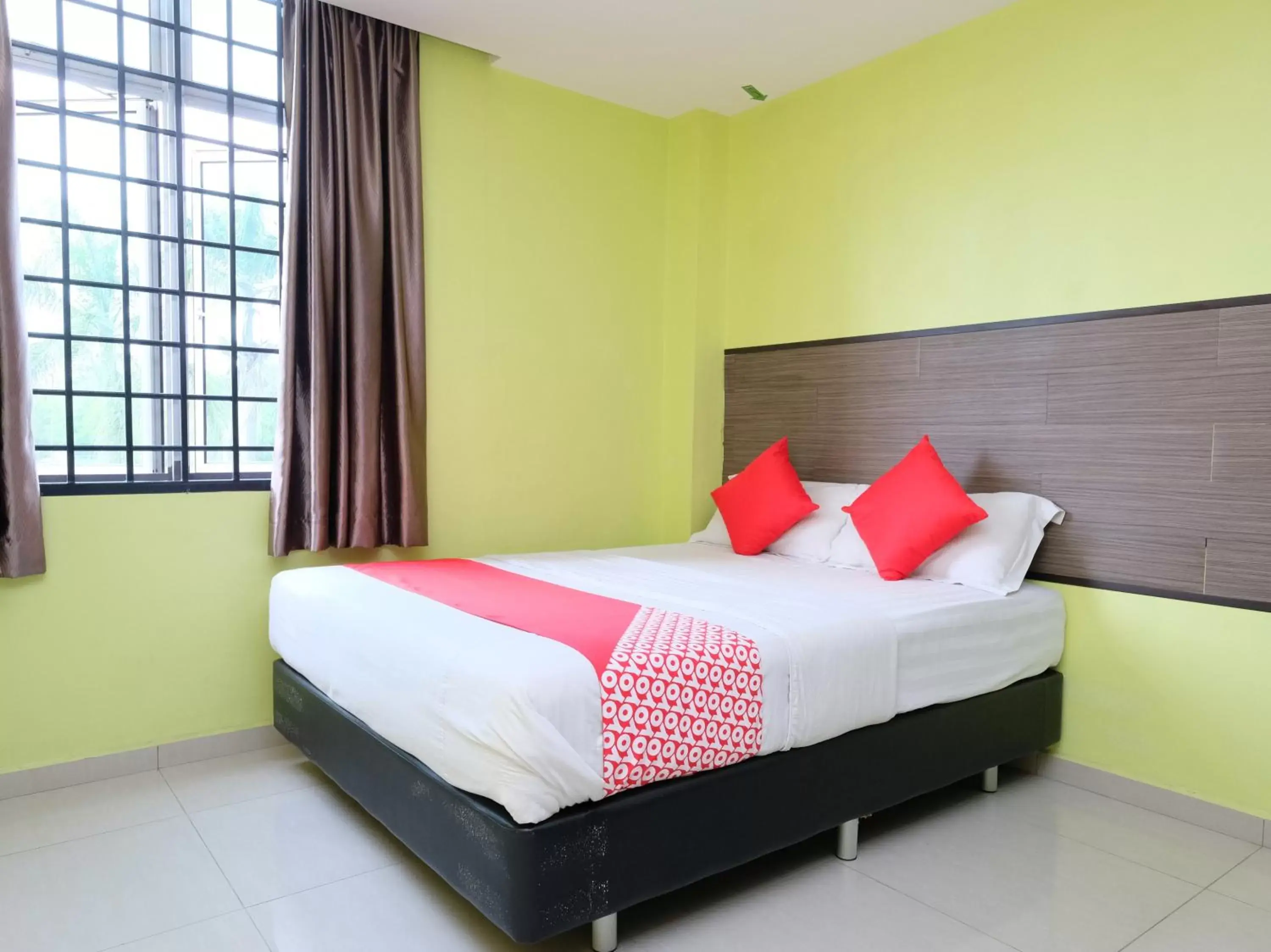 Bedroom, Bed in Hotel De' Tees, Masai Utama