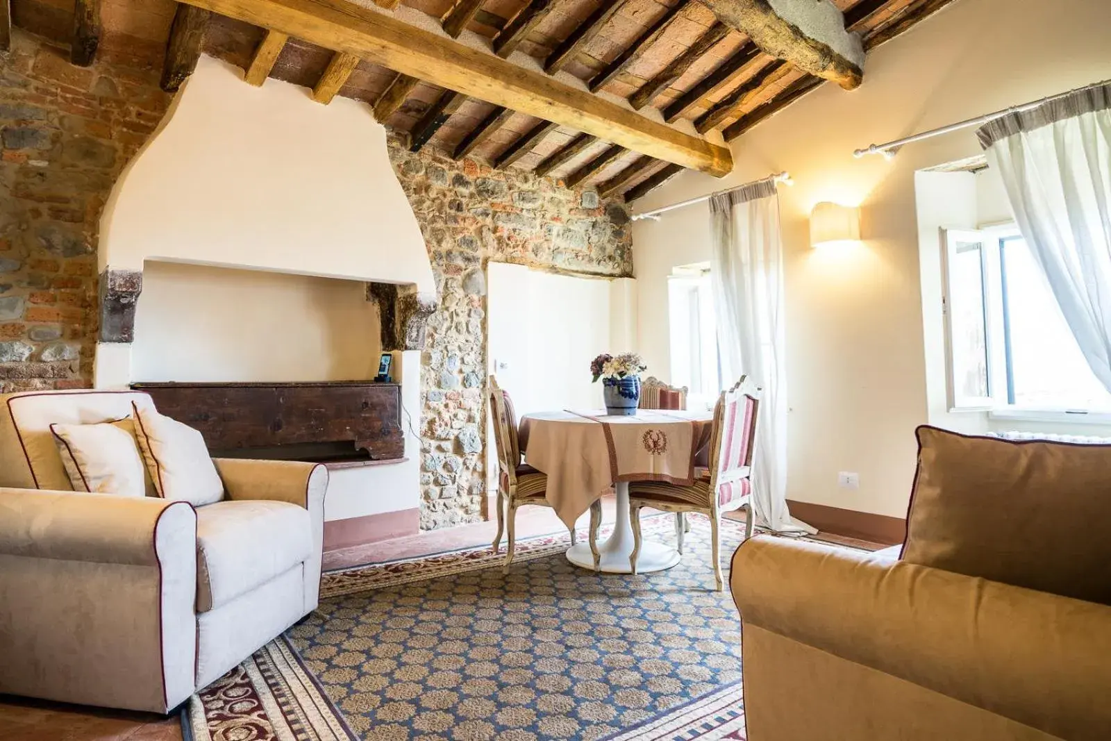 Living room, Seating Area in Hotel Villa Sermolli