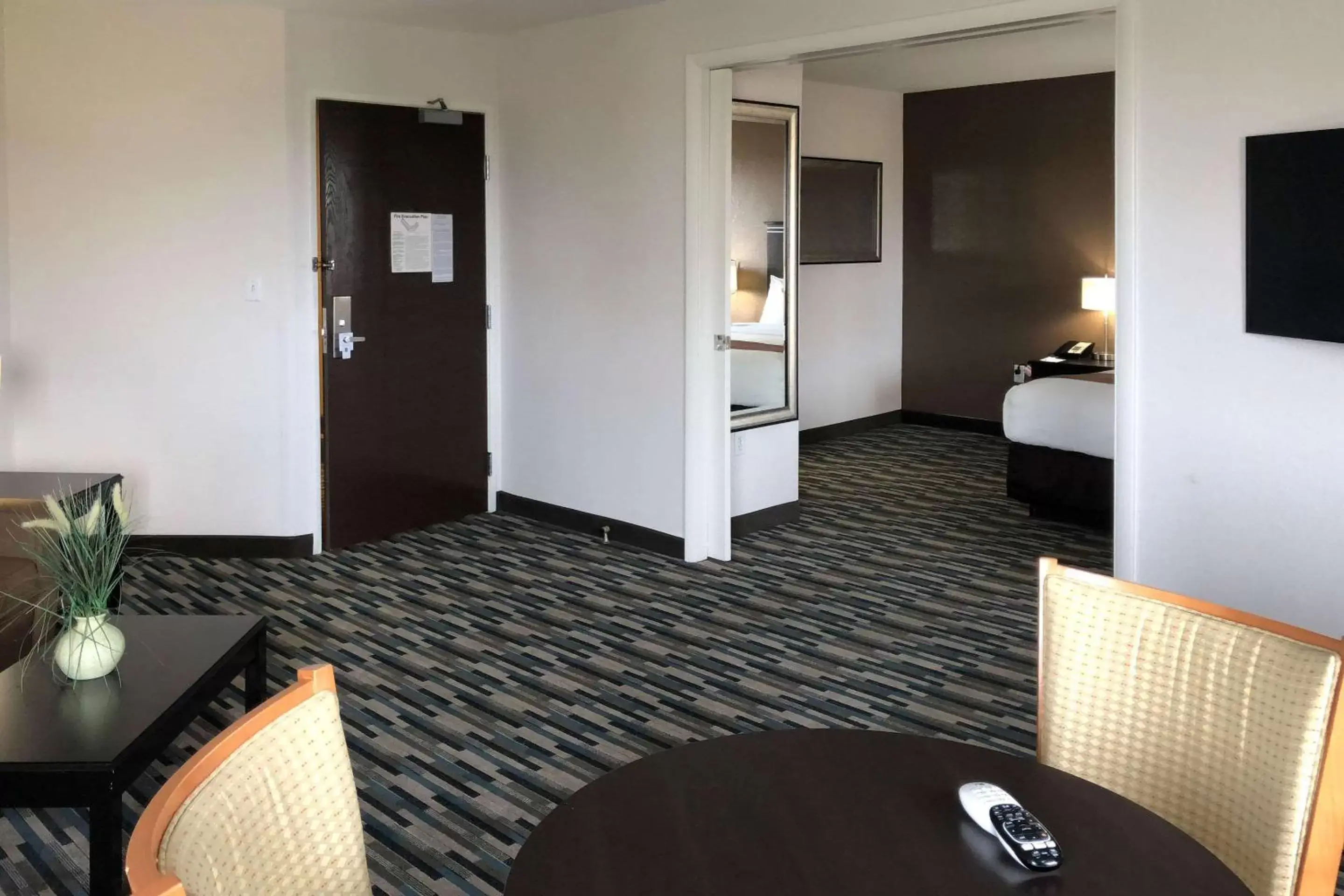 Photo of the whole room, Seating Area in Quality Inn & Suites Denver International Airport