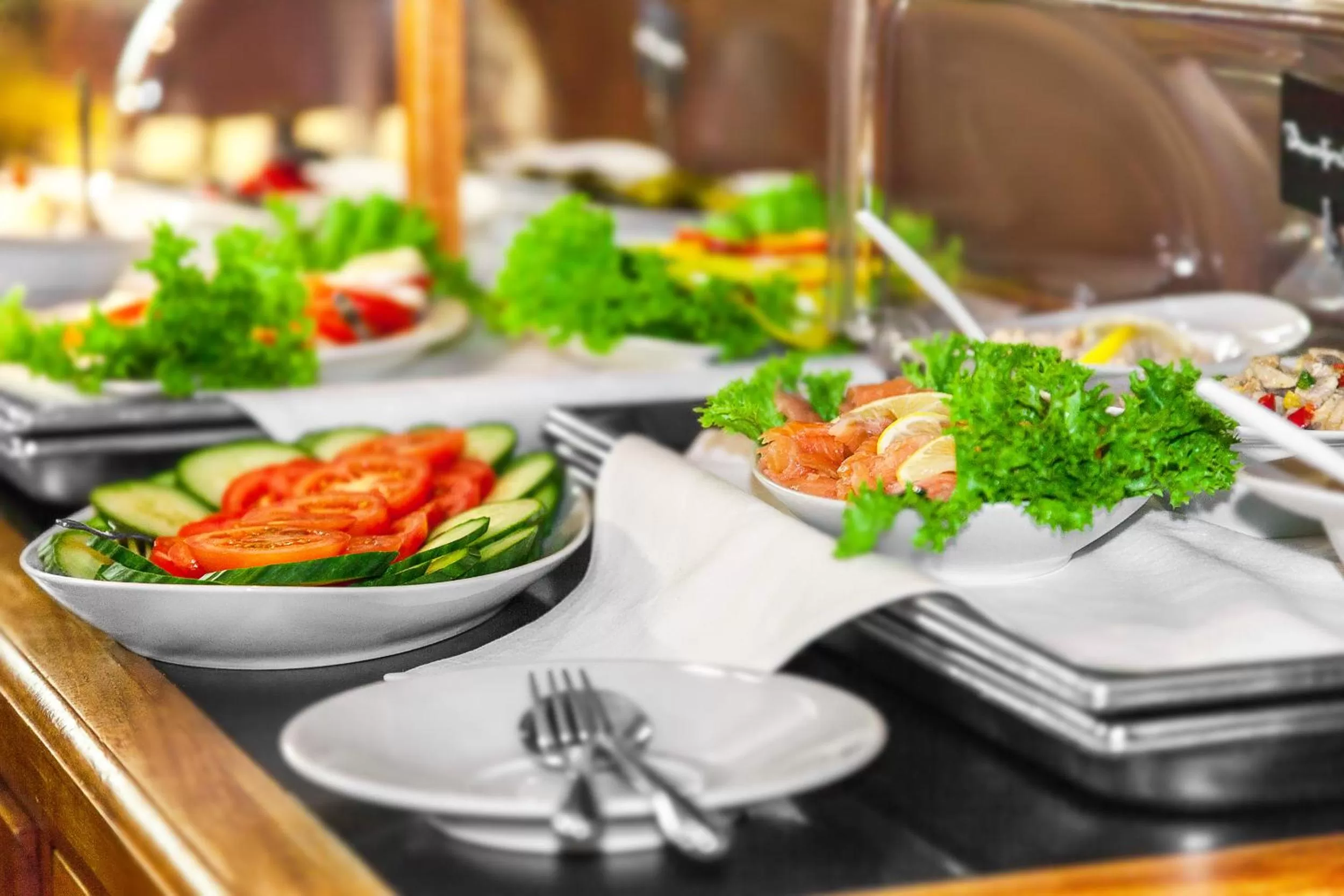 Buffet breakfast in Hotel Aviv Dresden