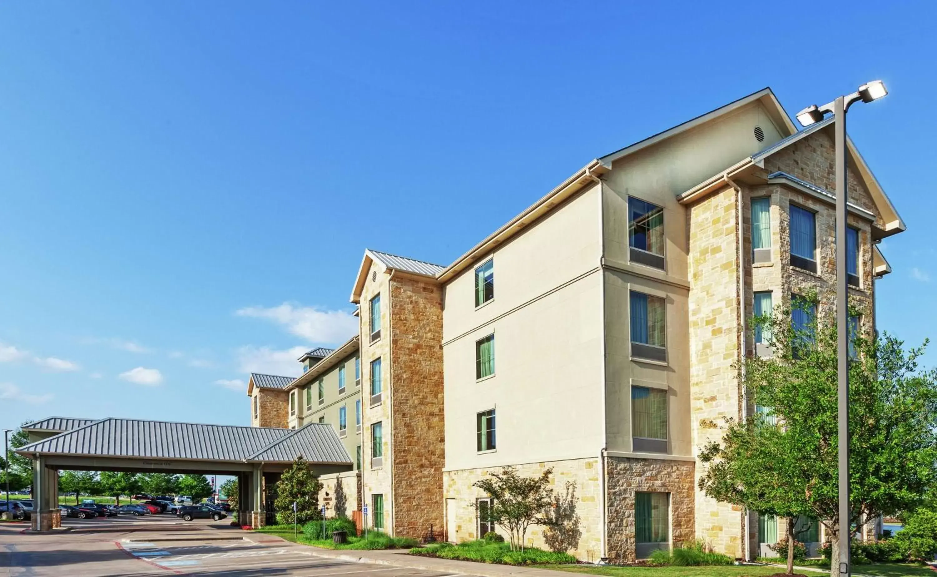 Property building in Homewood Suites by Hilton Waco Property building in Homewood Suites by Hilton Waco