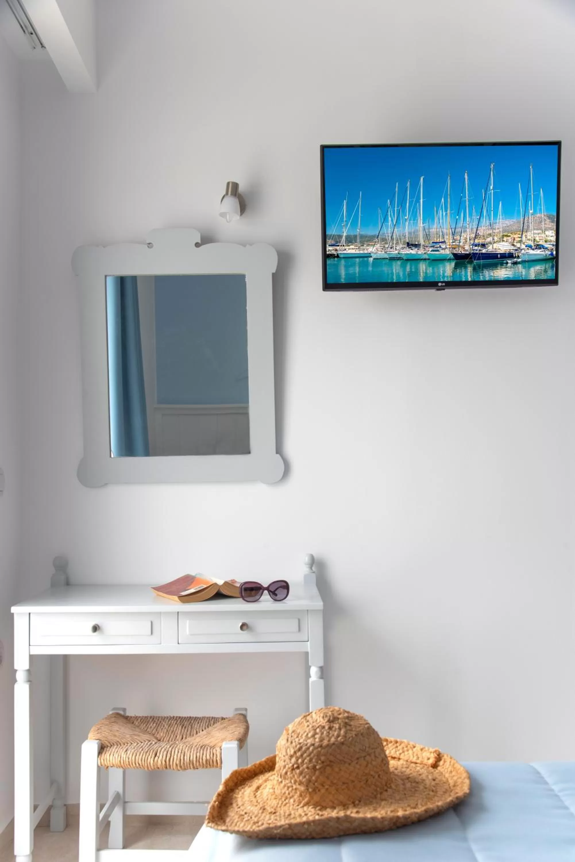 Bedroom in Naiades Marina Hotel