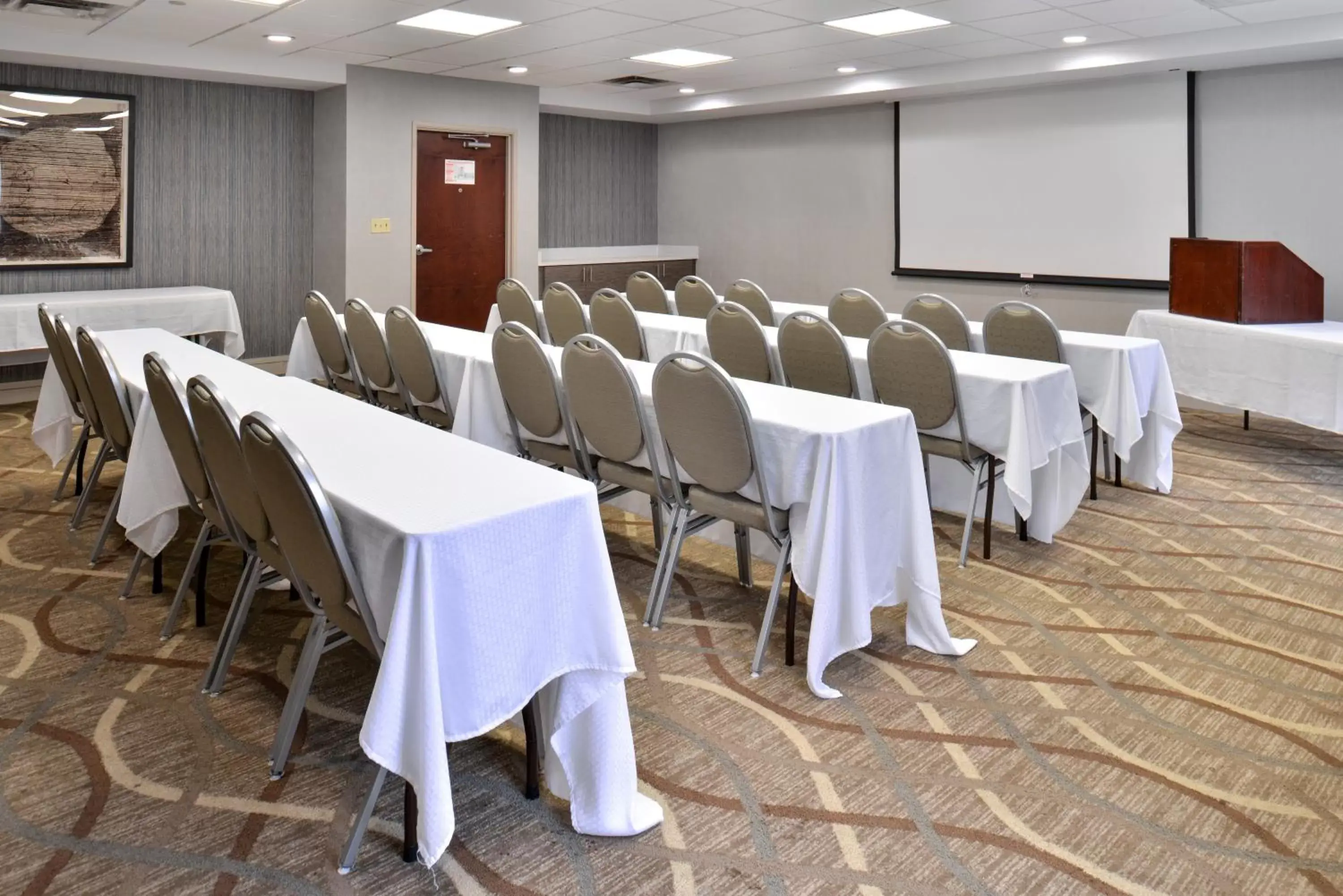 Meeting/conference room in Holiday Inn Express Hotel & Suites Lafayette, an IHG Hotel
