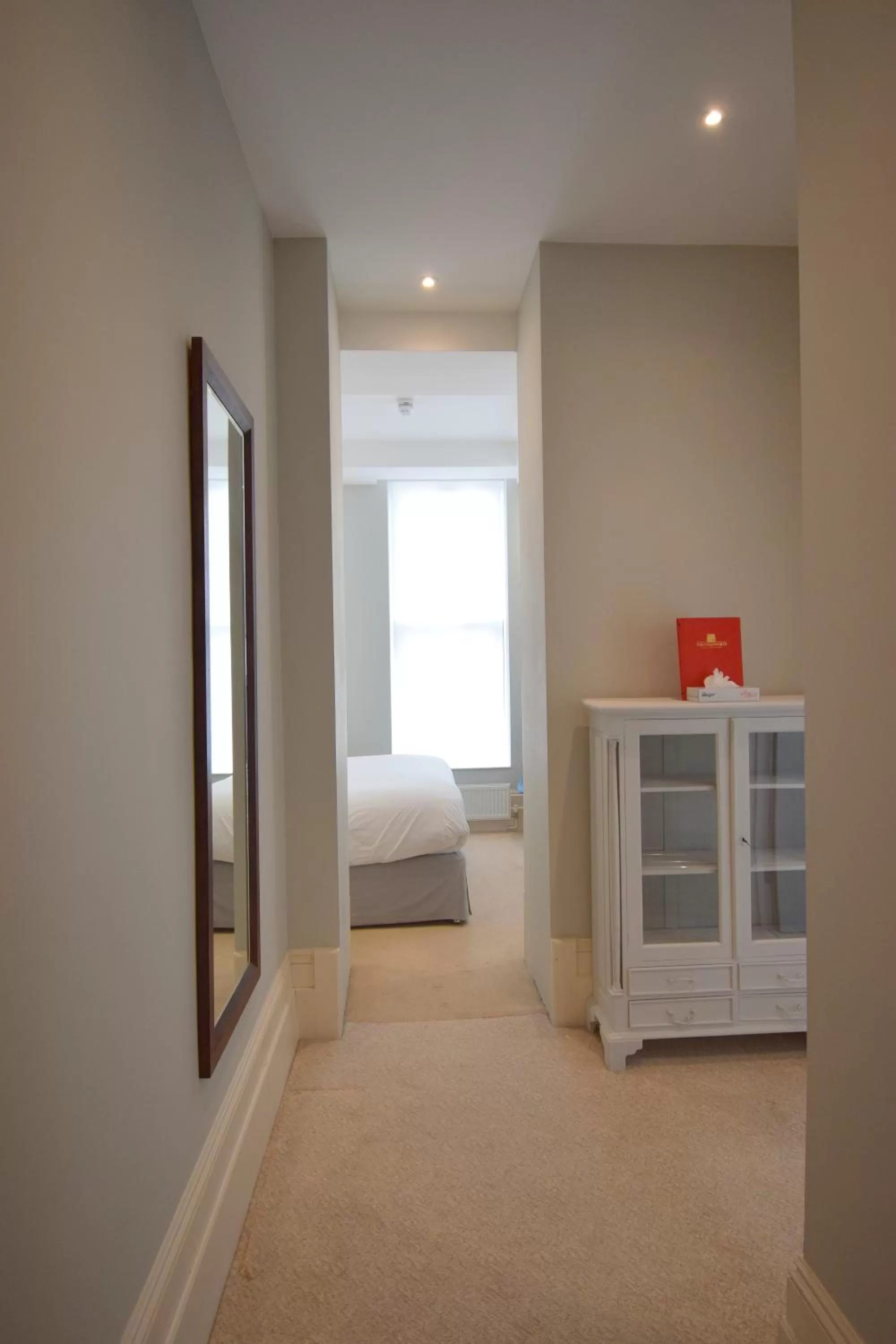 Bedroom, Bed in The Chatsworth Hotel