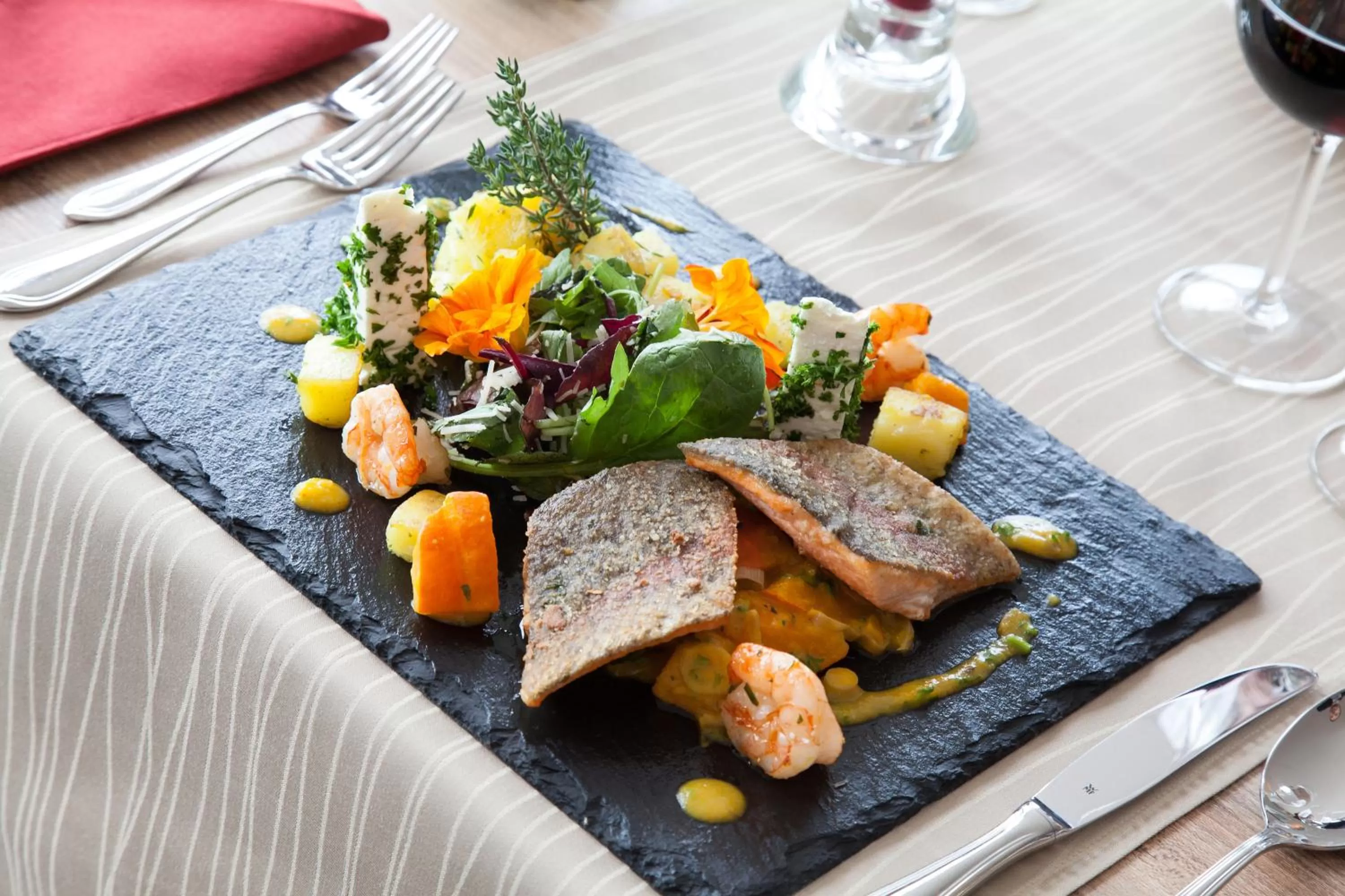 Food and drinks in Hotel & Restaurant Gasthaus Zum Anker