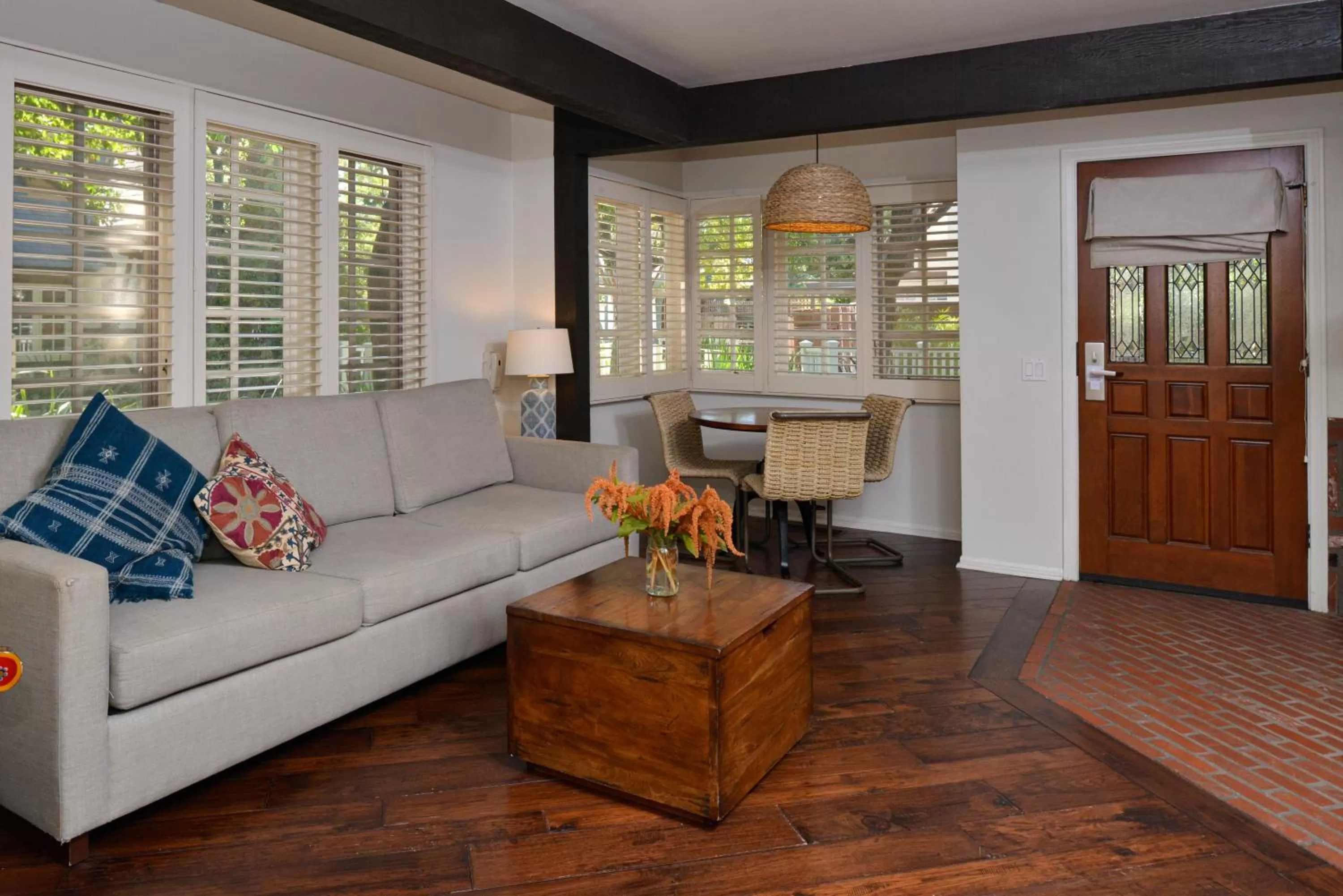 Seating area in Wine Valley Inn