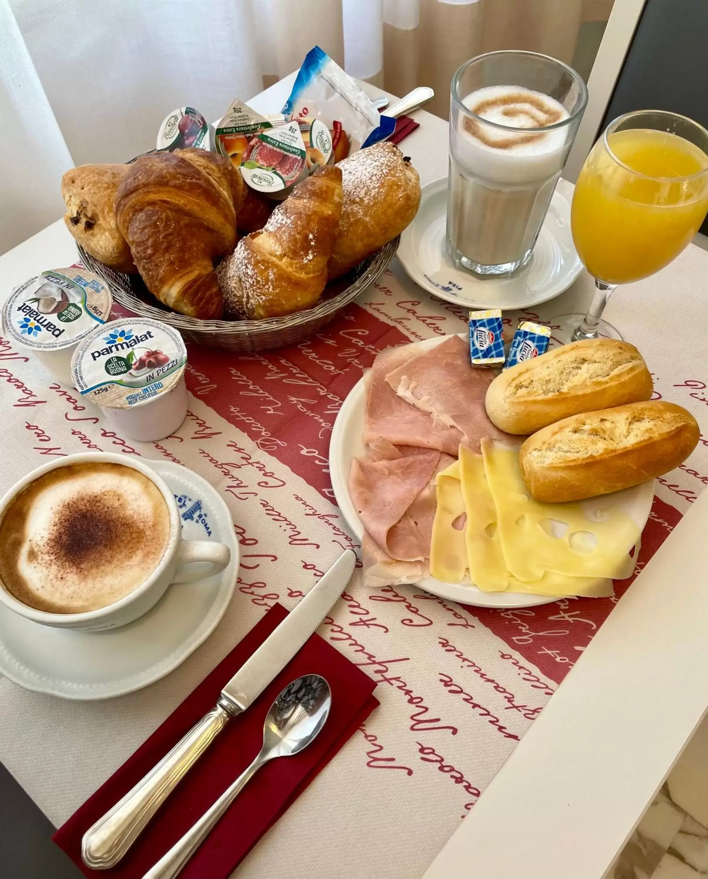 Breakfast in Hotel Roma