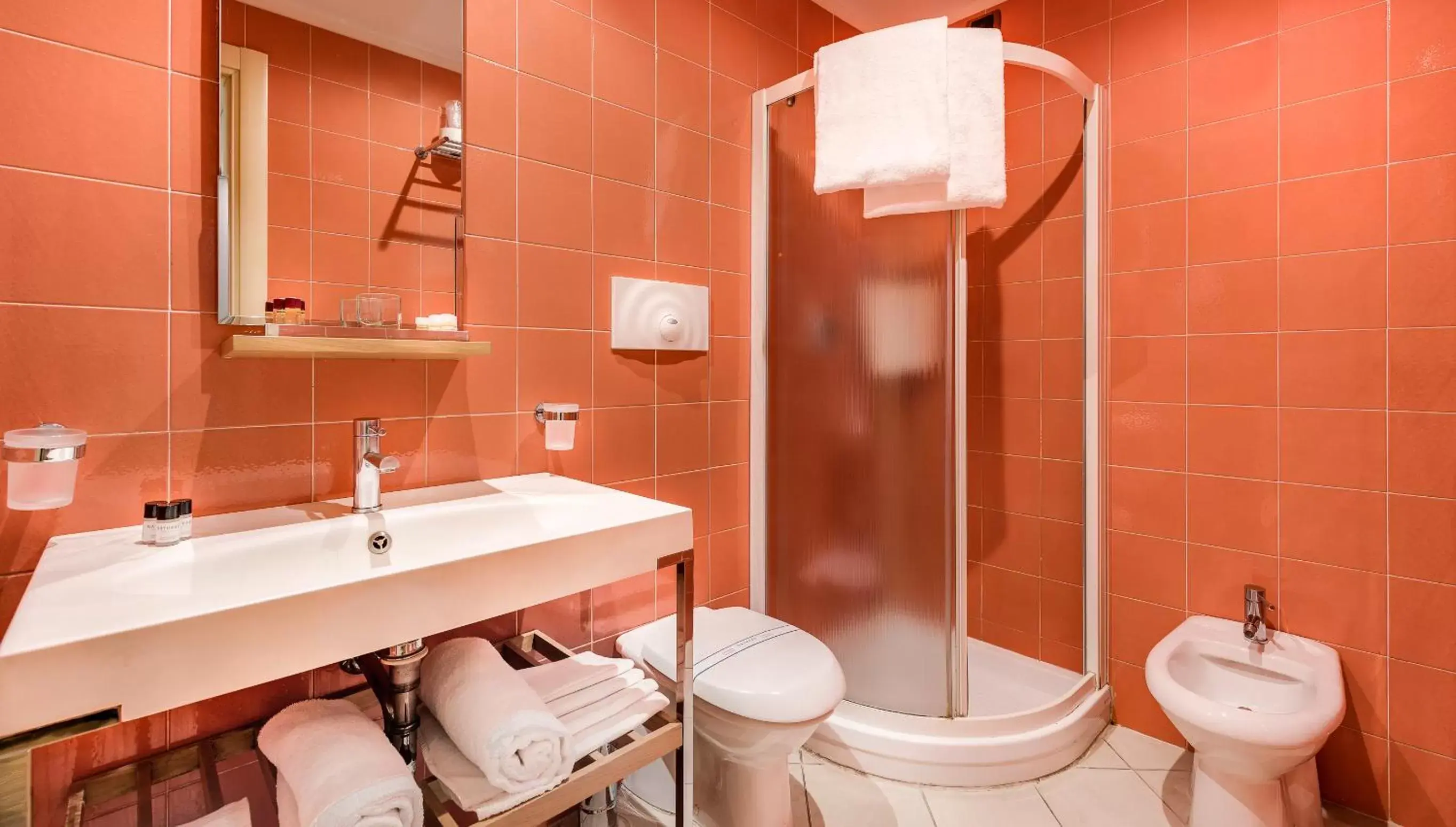Shower in Hotel La Fortezza