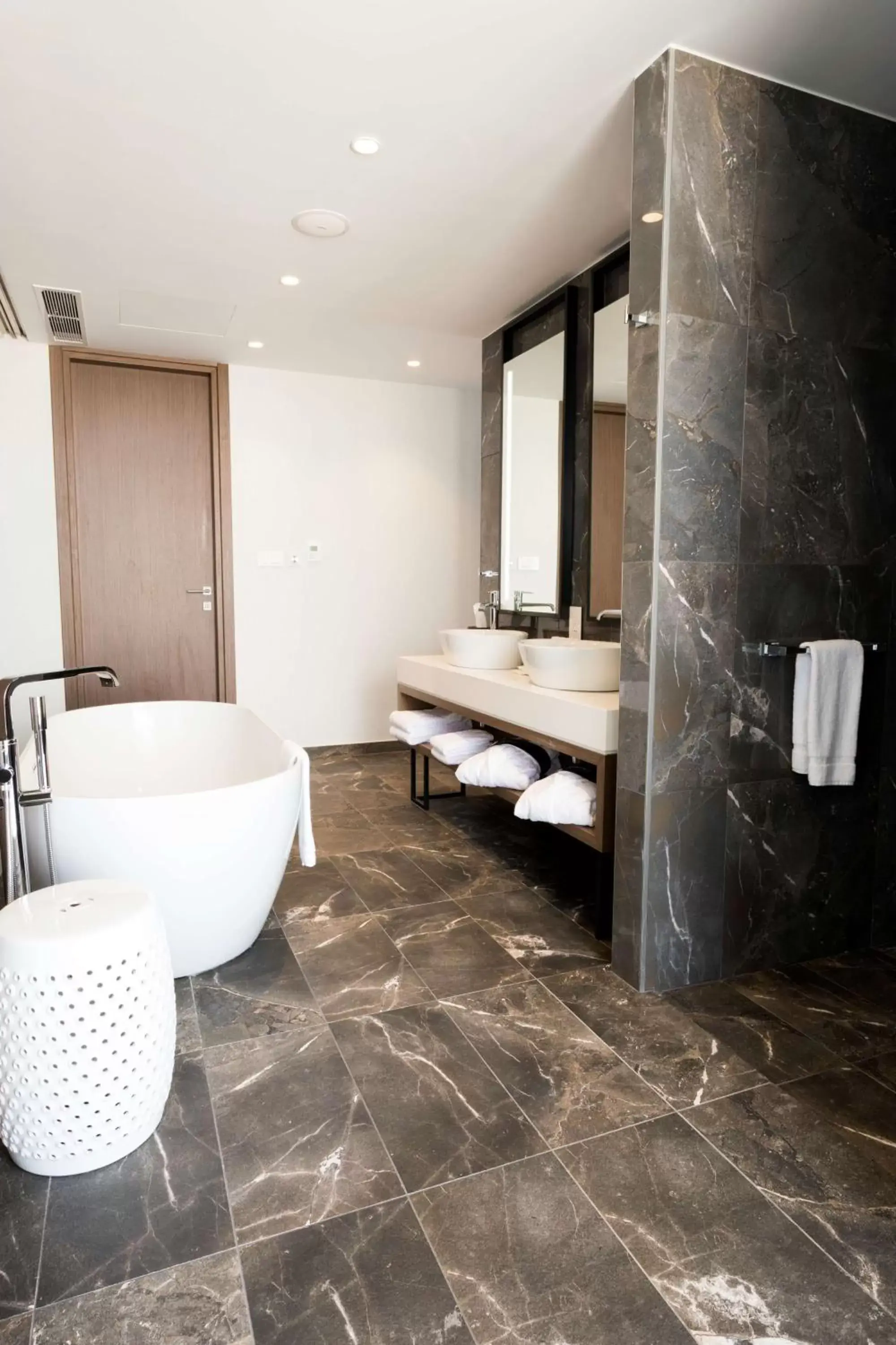 Bathroom in Radisson Blu Hotel, Larnaca