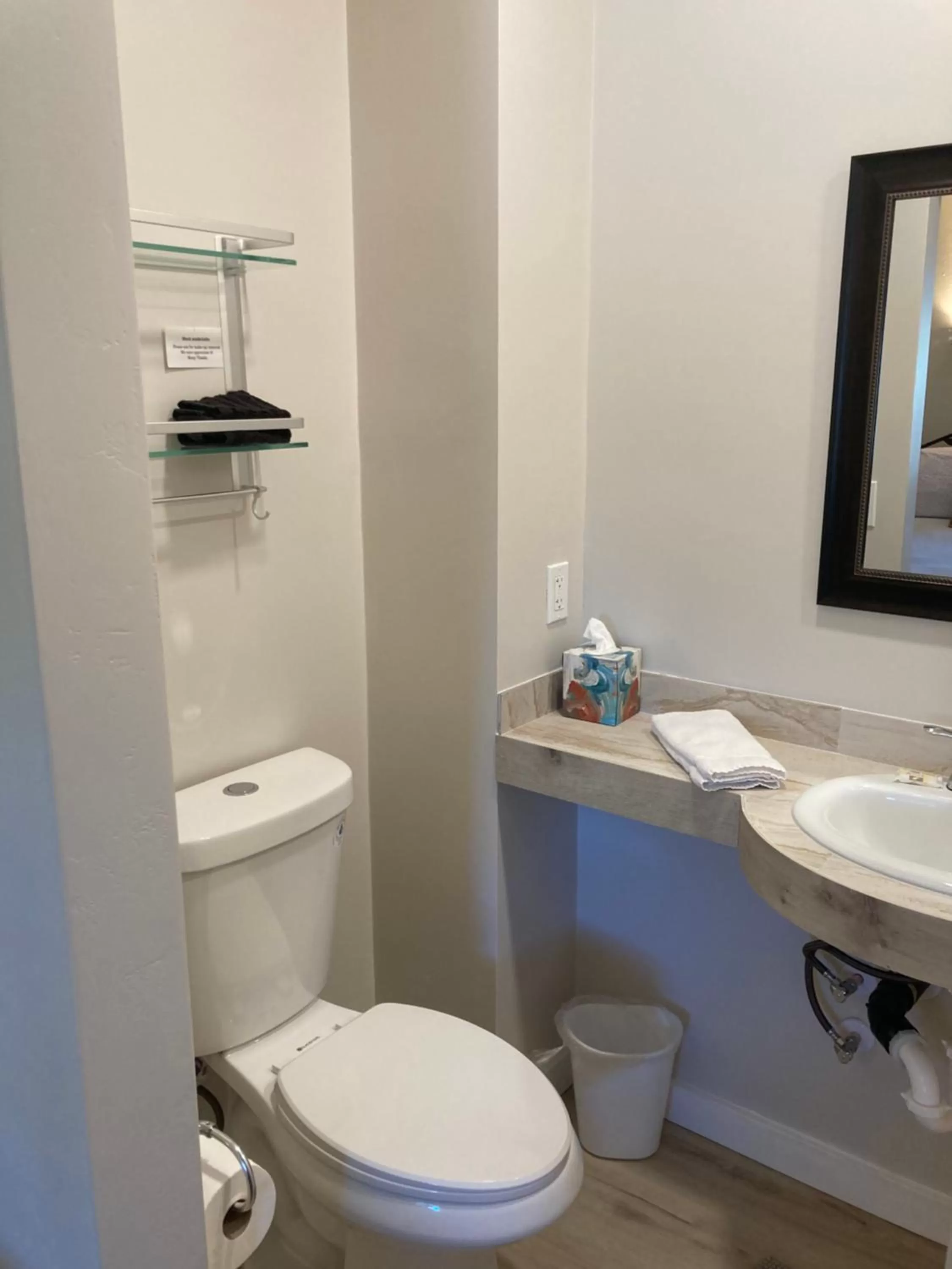 Bathroom in Mancos Inn