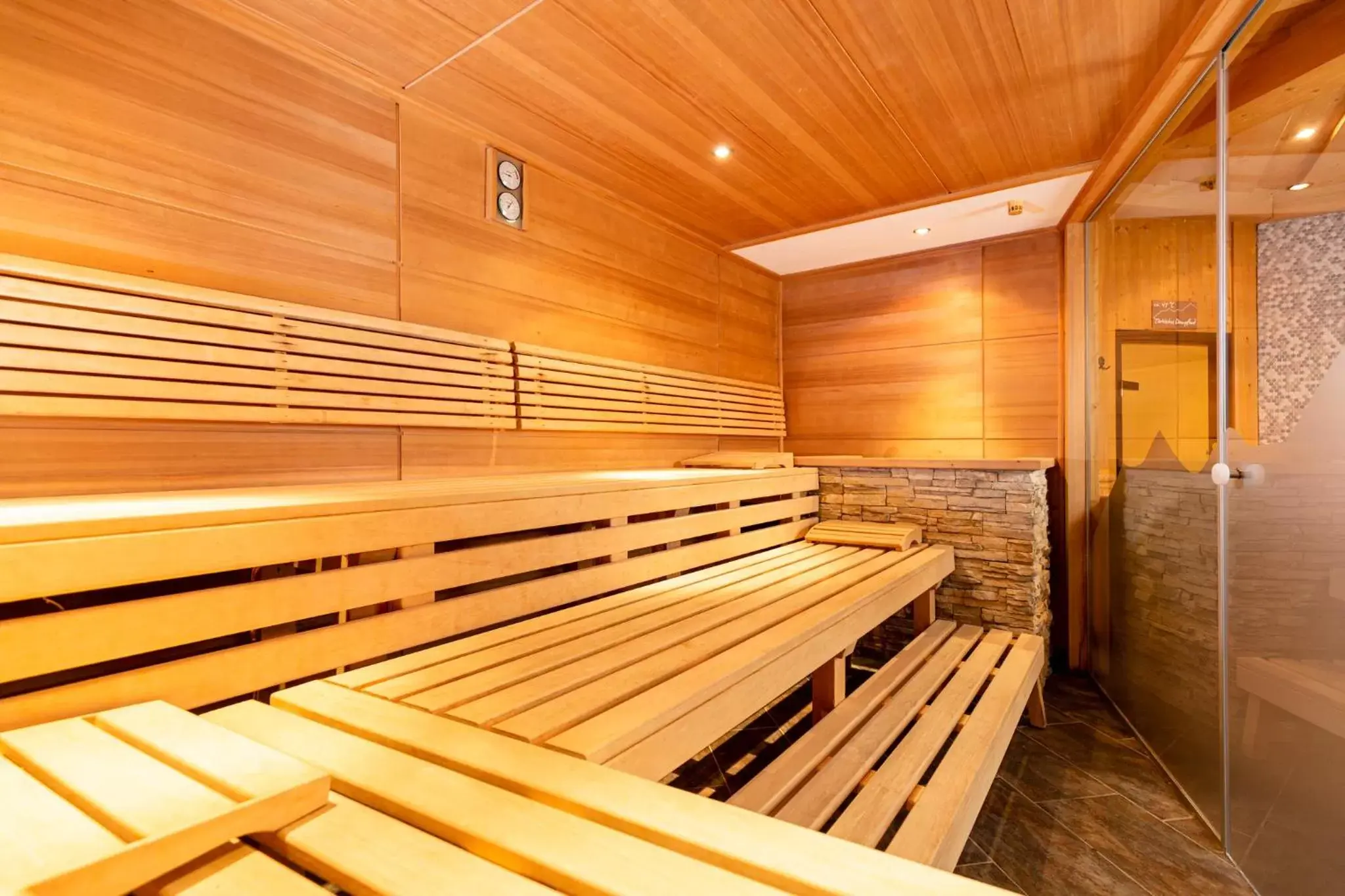 Sauna in Kinder- & Gletscherhotel Hintertuxerhof