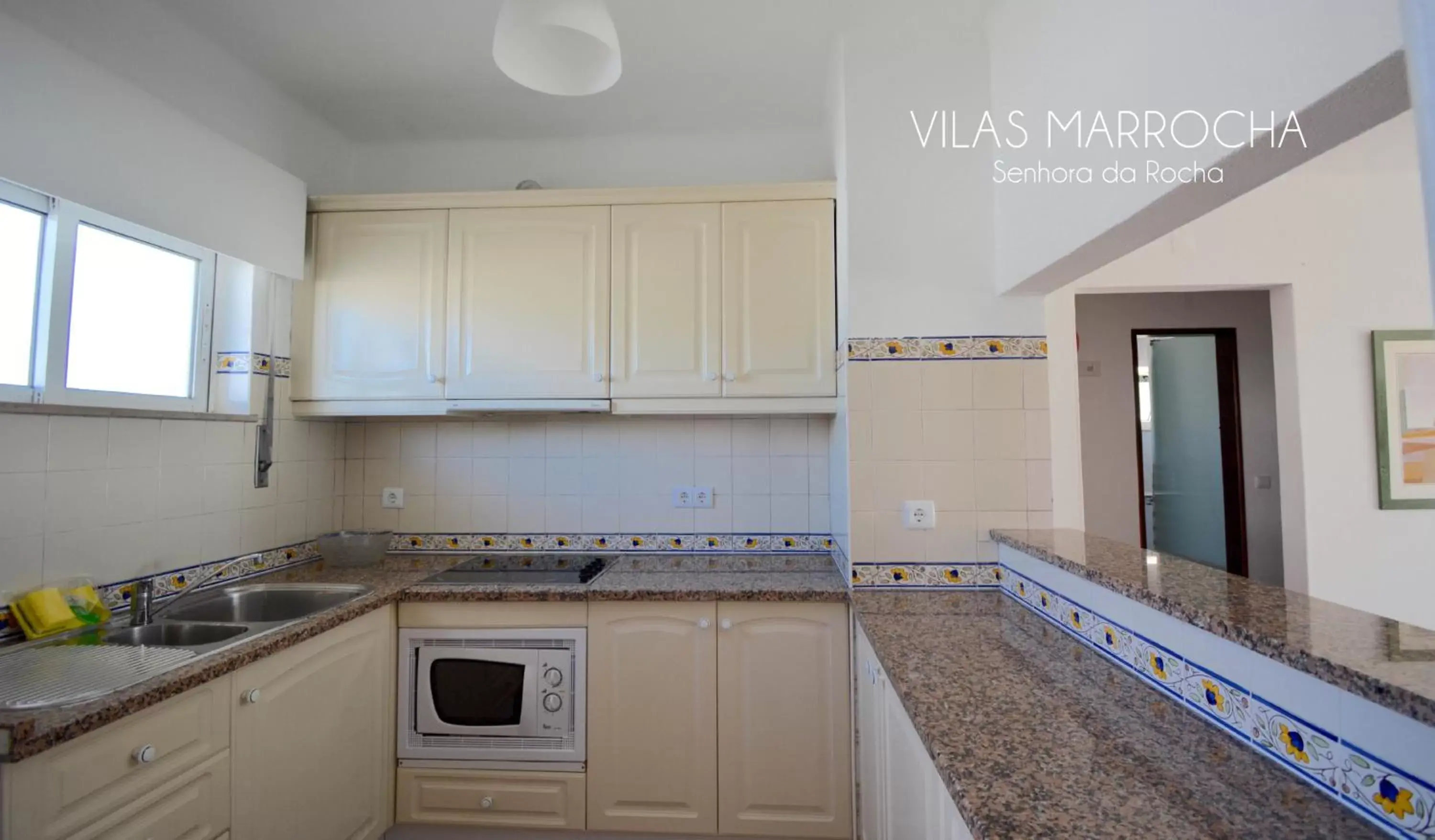 Kitchen or kitchenette, Kitchen/Kitchenette in Vilas Marrocha