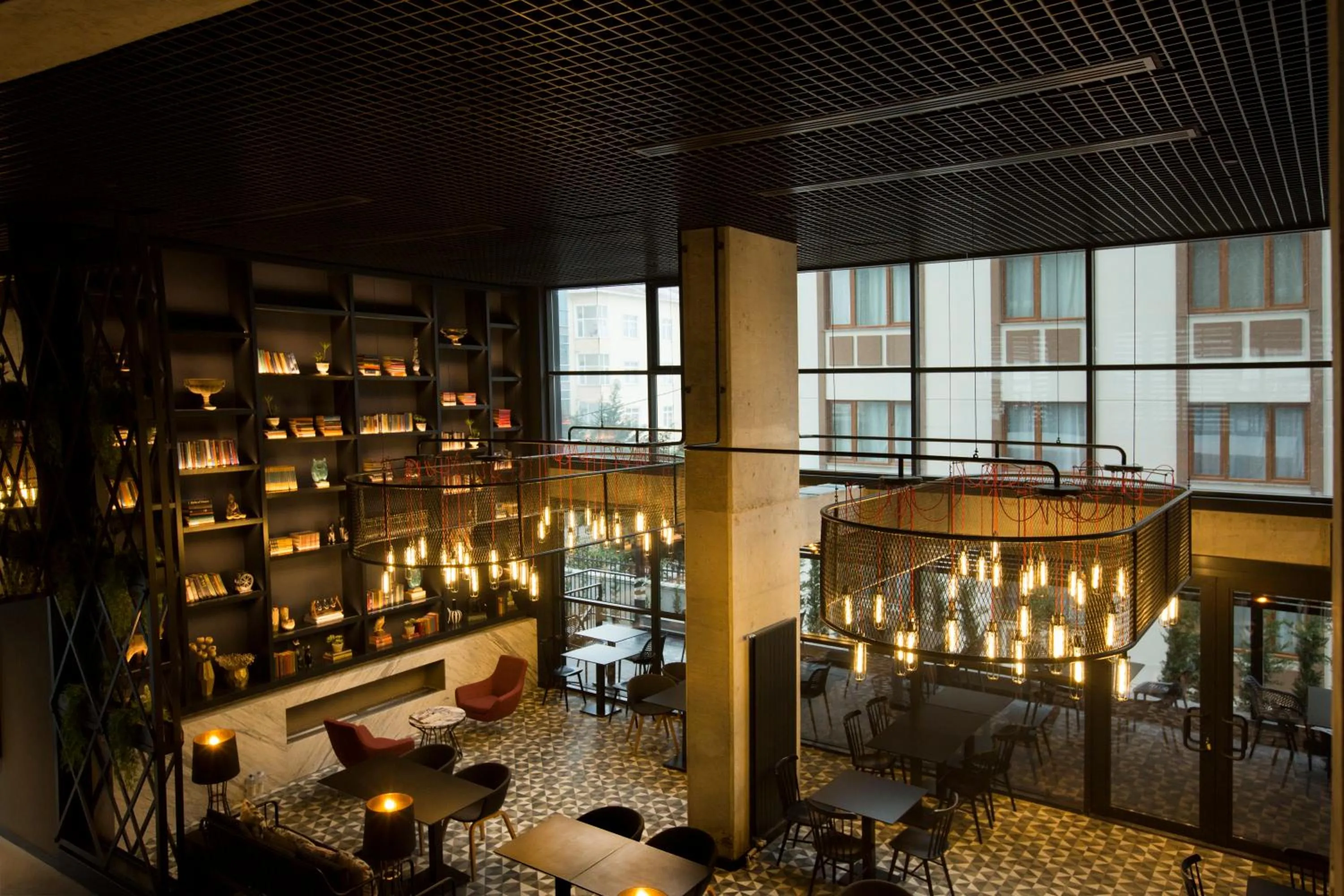 Restaurant/places to eat in Cityloft 161