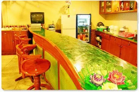 Lounge or bar in Wall Street Inn, Bangkok