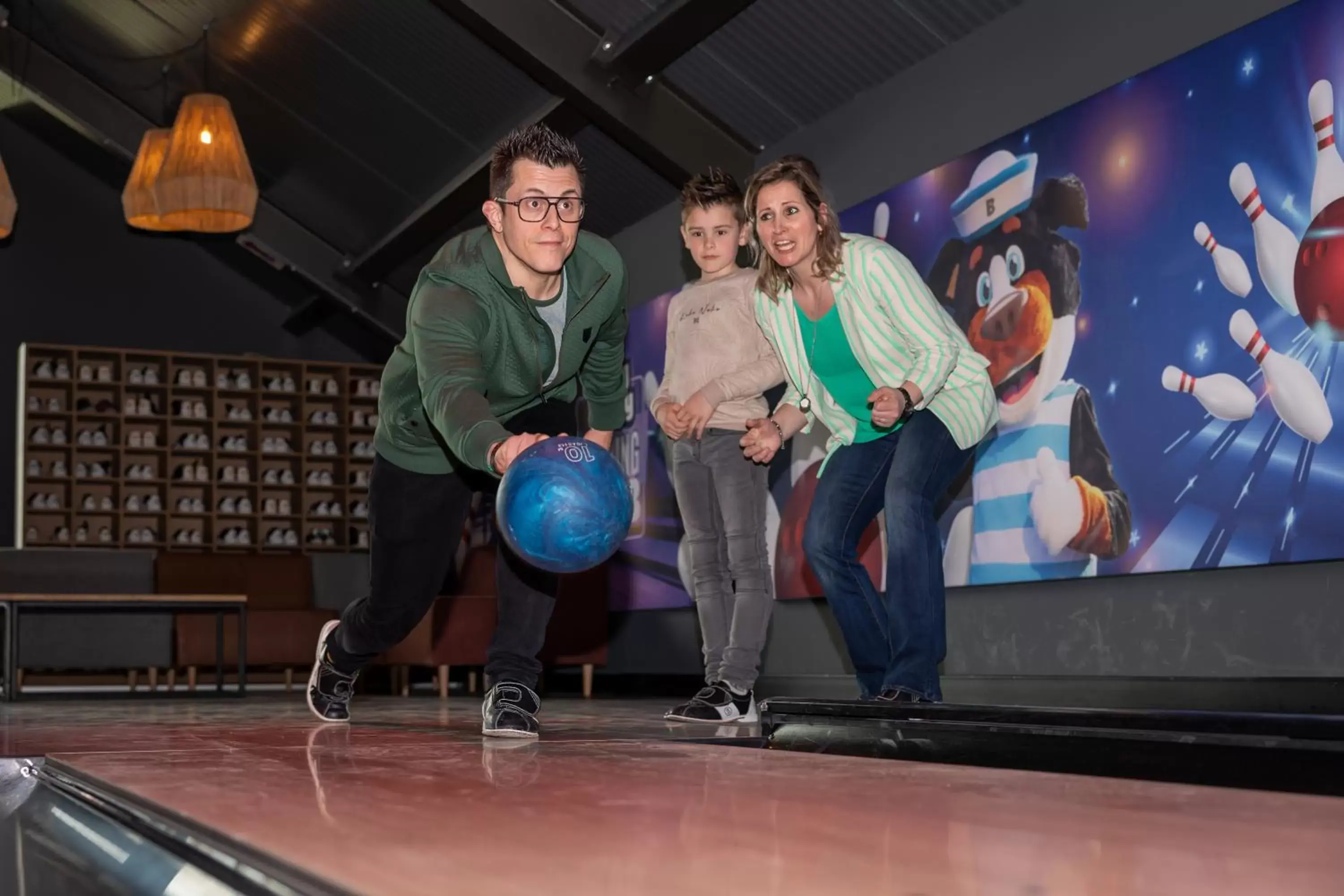 Bowling in Parc Maasresidence Thorn Hotel Rooms and Apartments