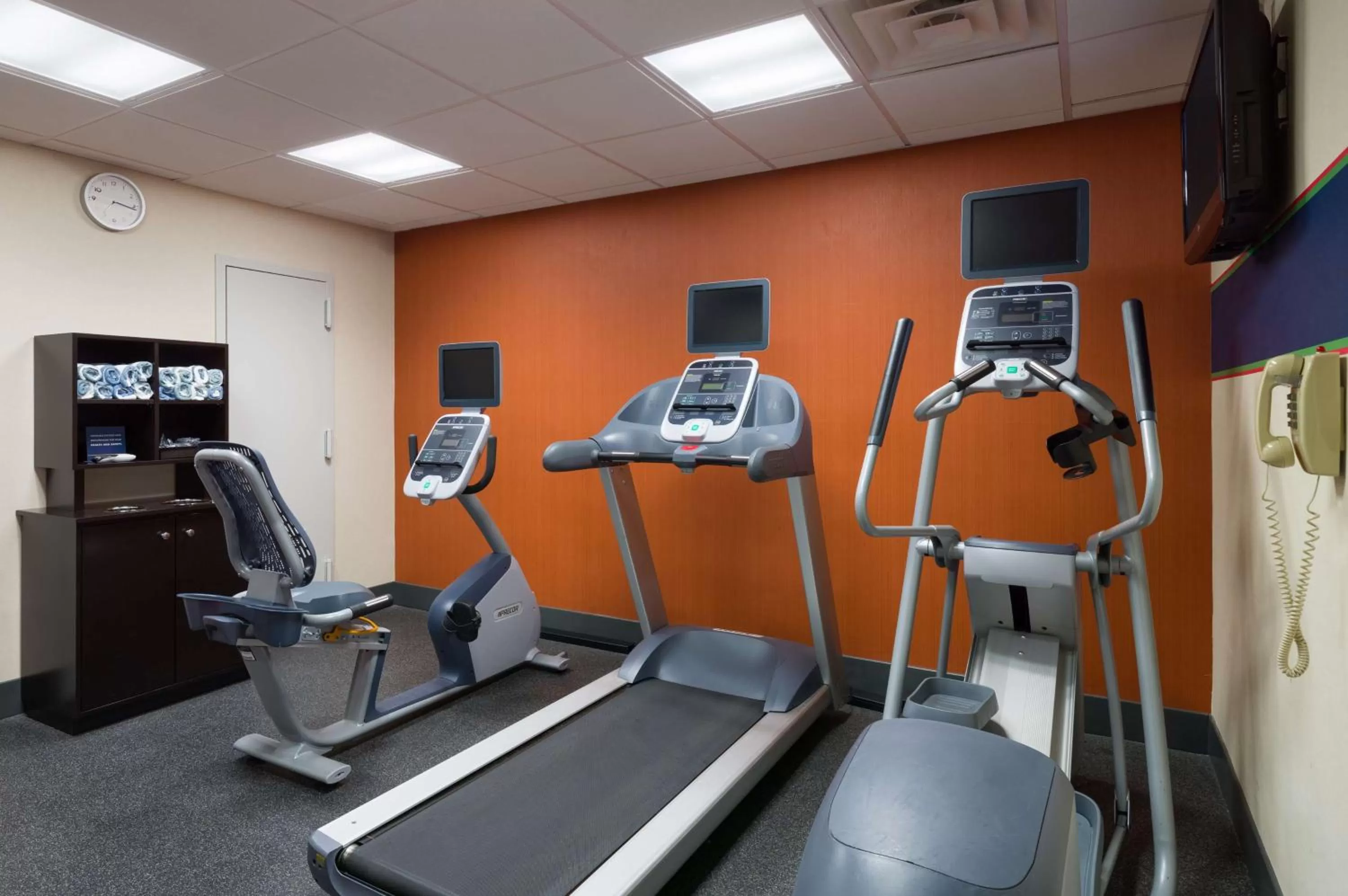 Fitness centre/facilities in Hampton Inn Manhattan Chelsea