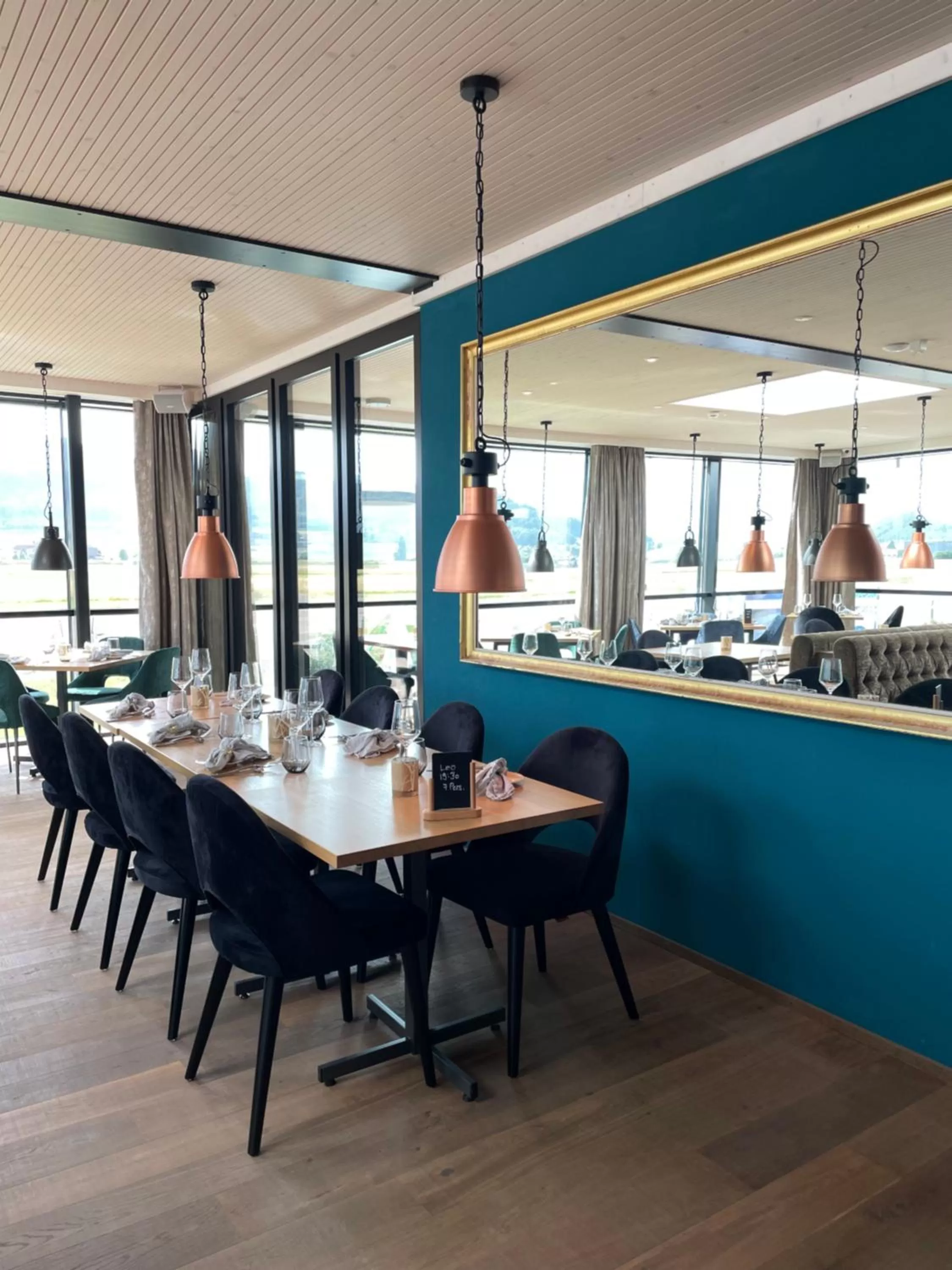 Restaurant/places to eat in AMANTE Hotel