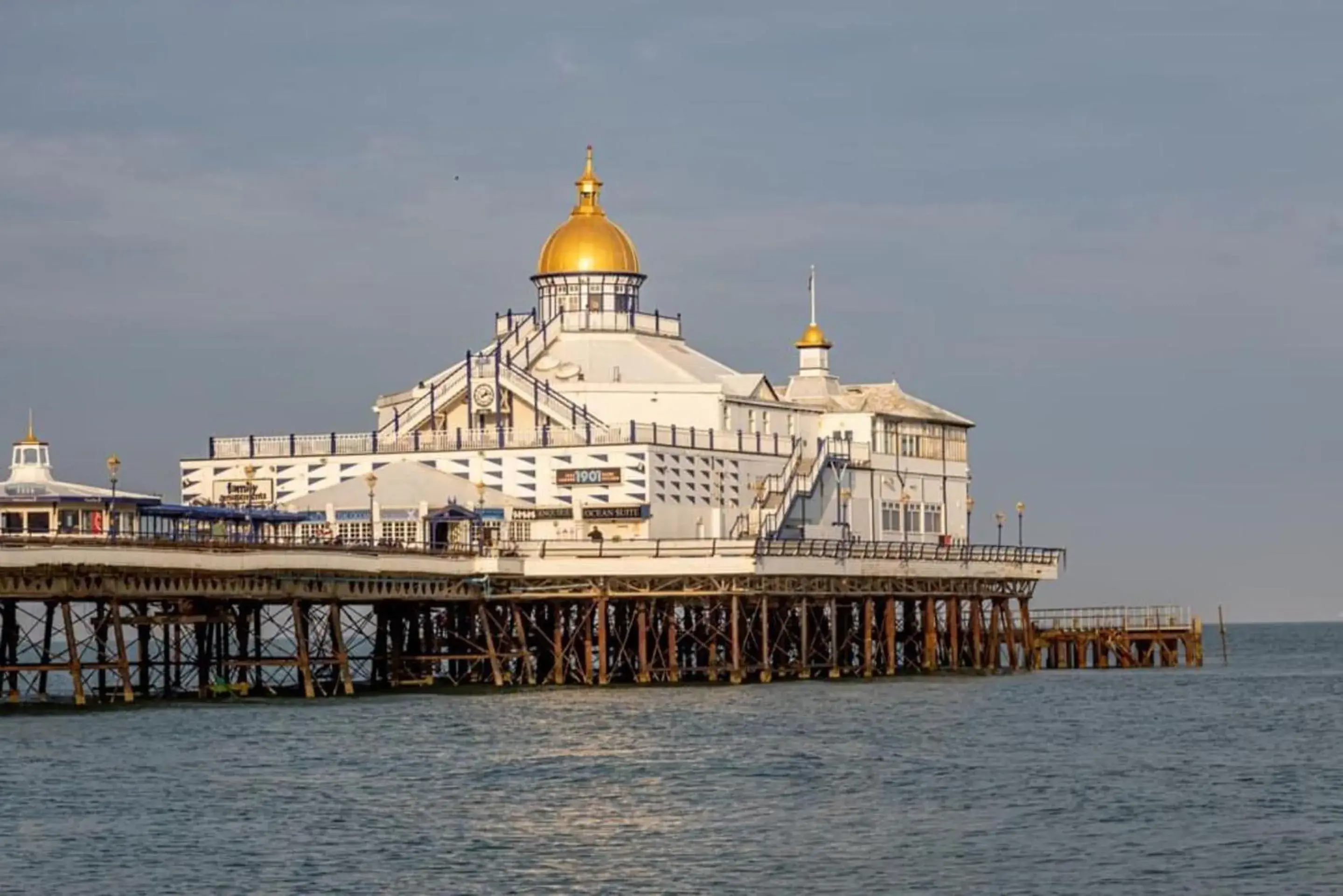 Nearby landmark in OYO Marine Parade Hotel, Eastbourne Pier